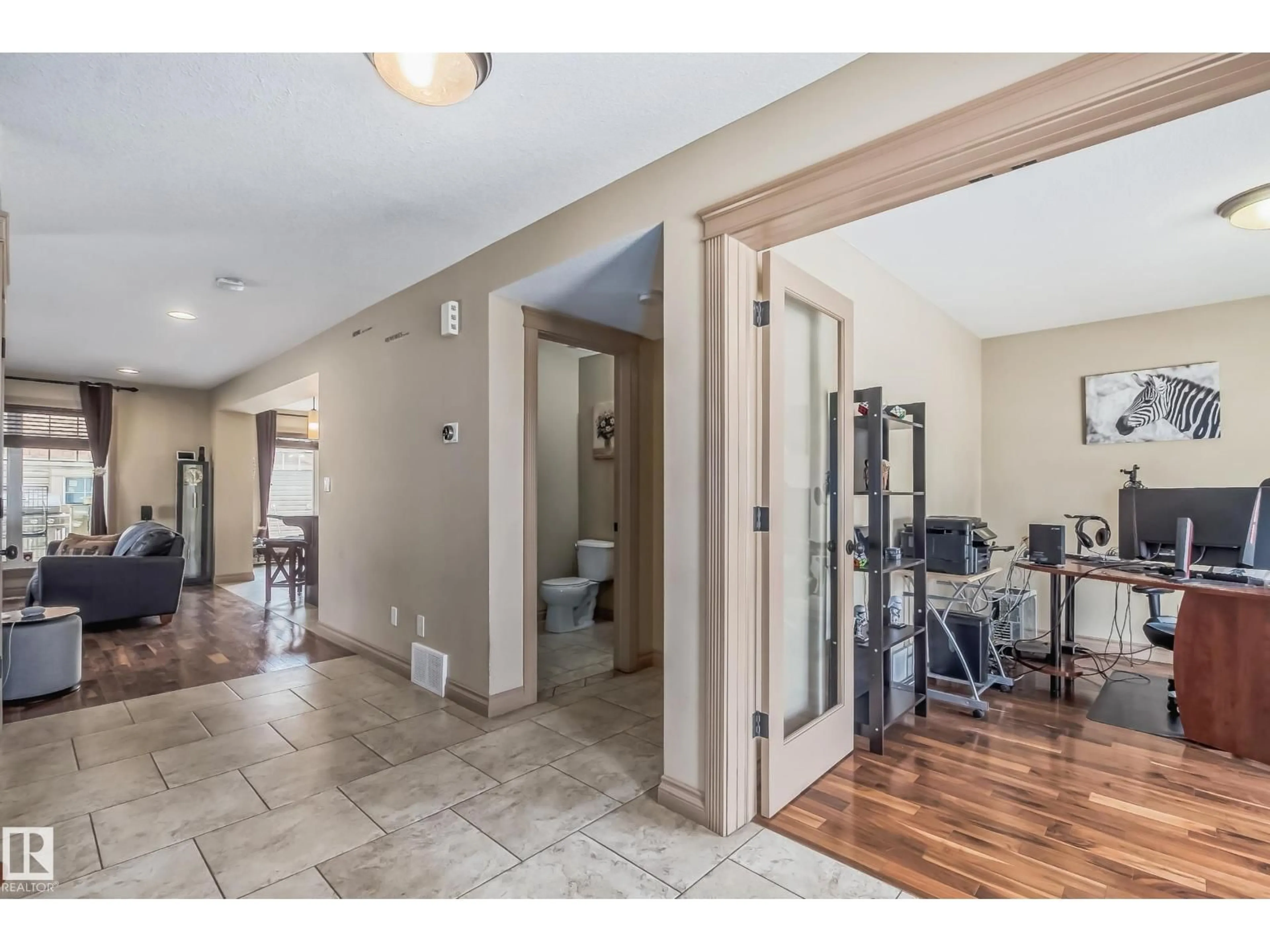 Indoor entryway for 1204 COLONEL STONE AV, Edmonton Alberta T5E0E5