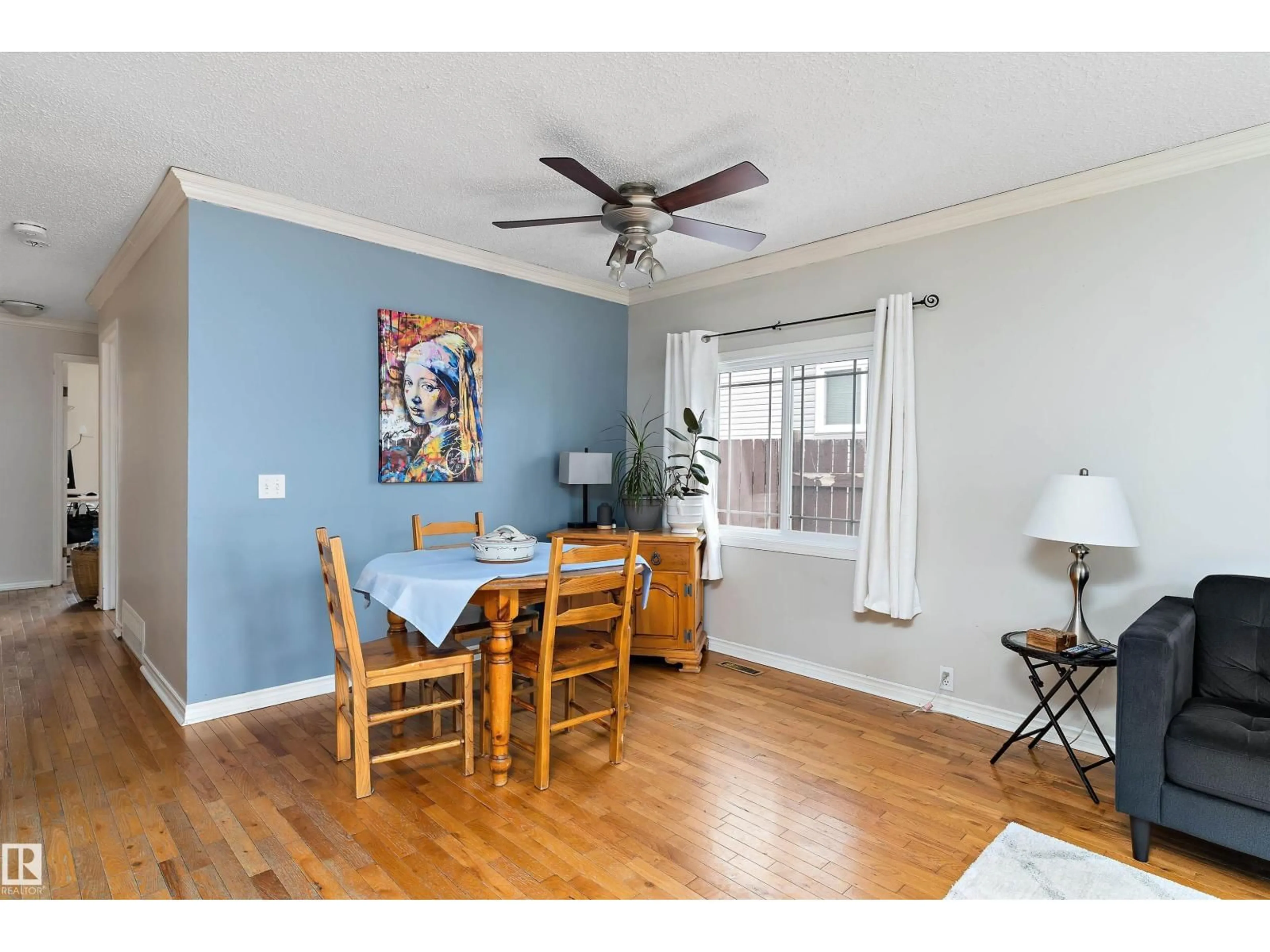 A pic of a room for 3536 12A AVE, Edmonton Alberta T6L3L5