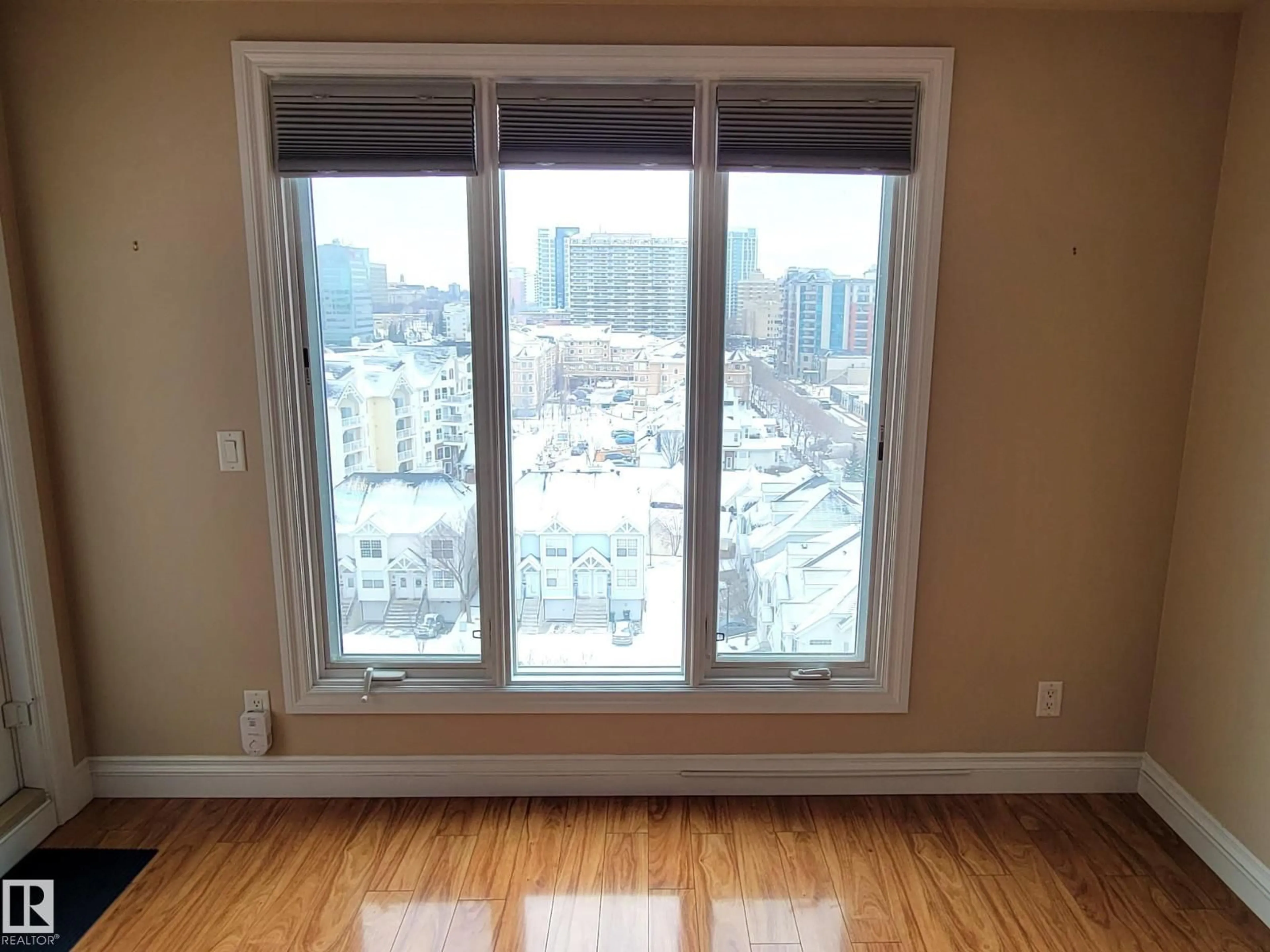 A pic of a room for 10303 - 1005 111 ST NW, Edmonton Alberta T5K0C6