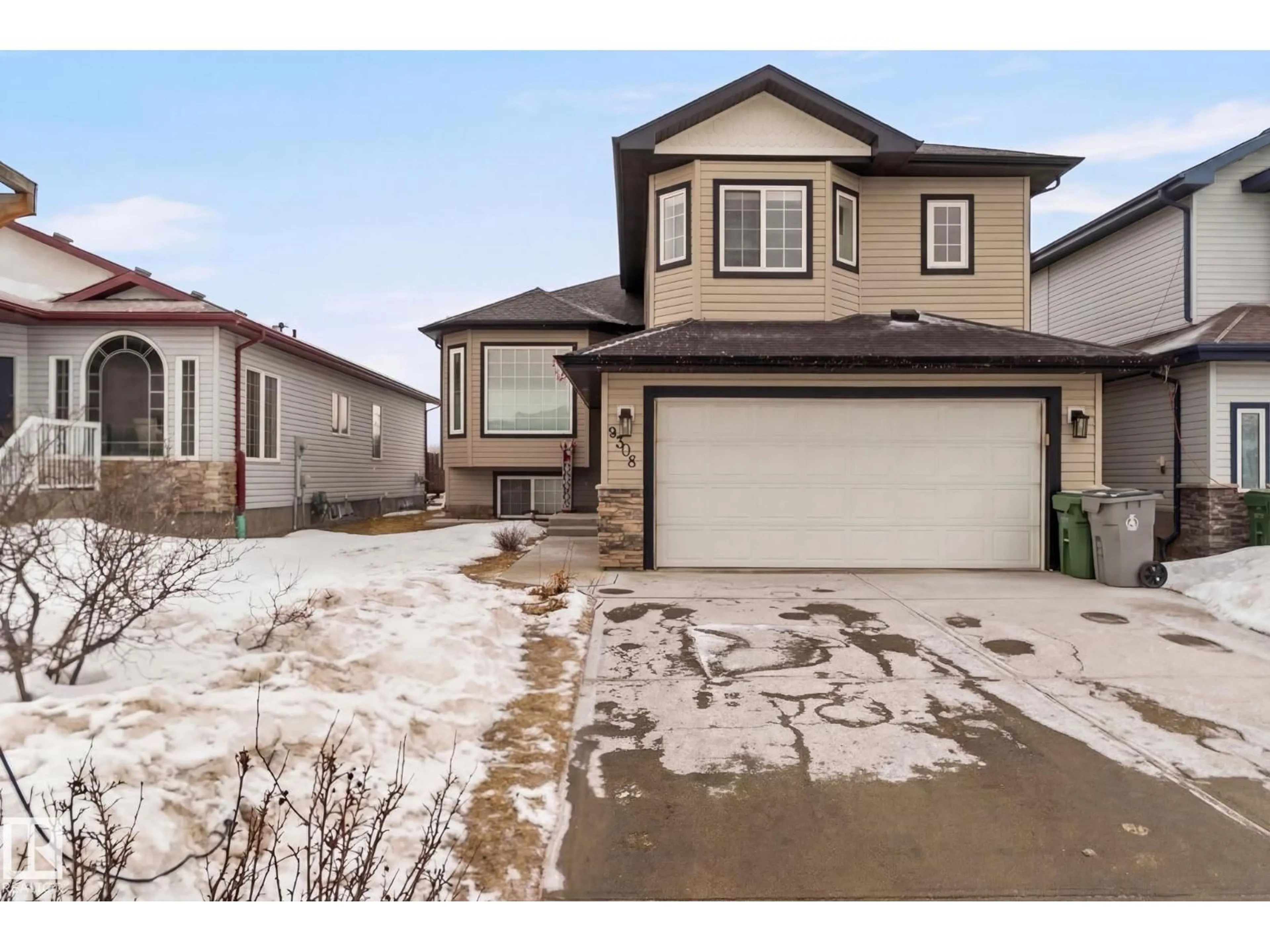 Unknown for 9308 106, Morinville Alberta T8R1C7