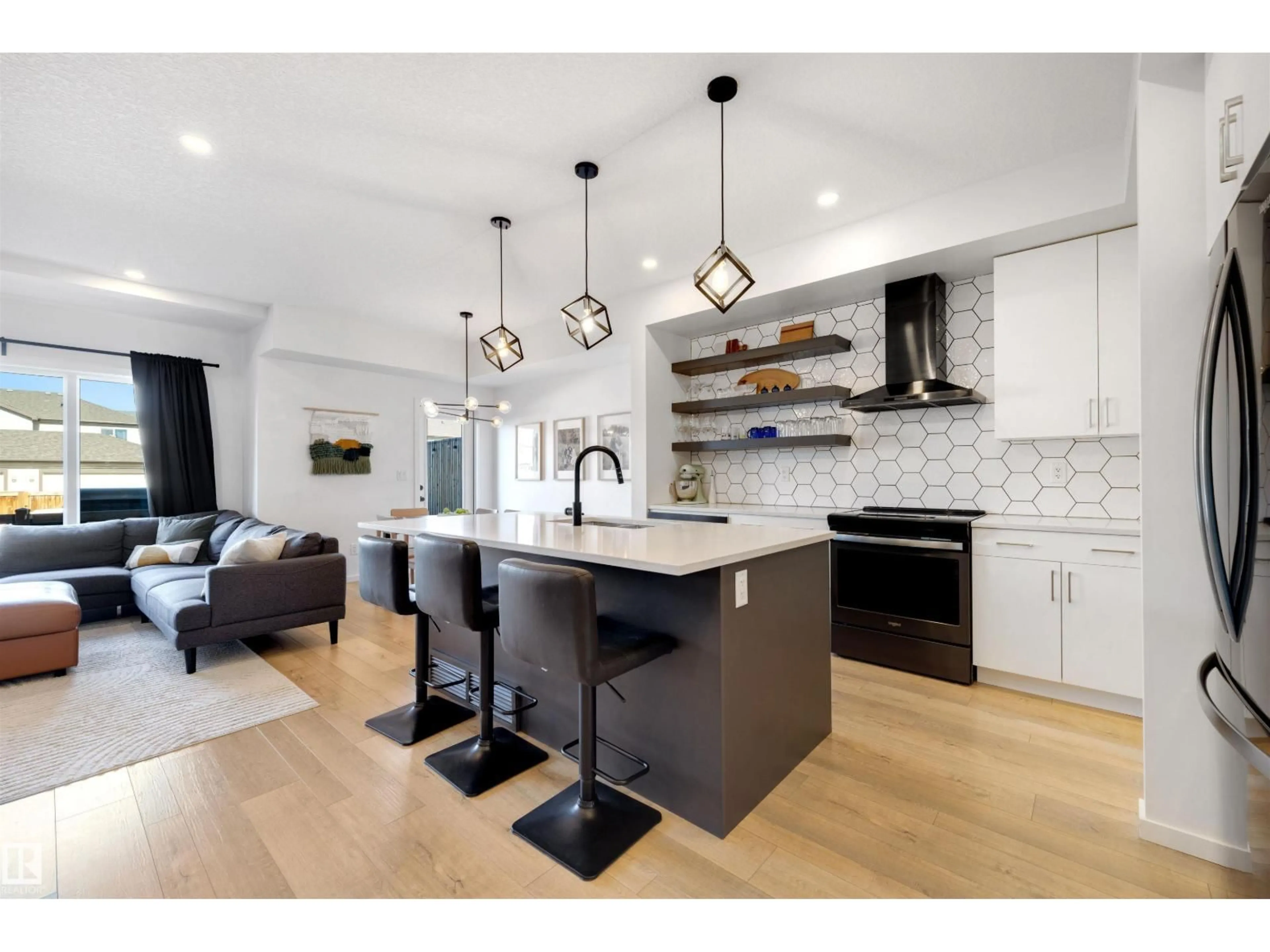 Open concept kitchen, ceramic/tile floor for NW - 8028 174A AV, Edmonton Alberta T5Z0R7