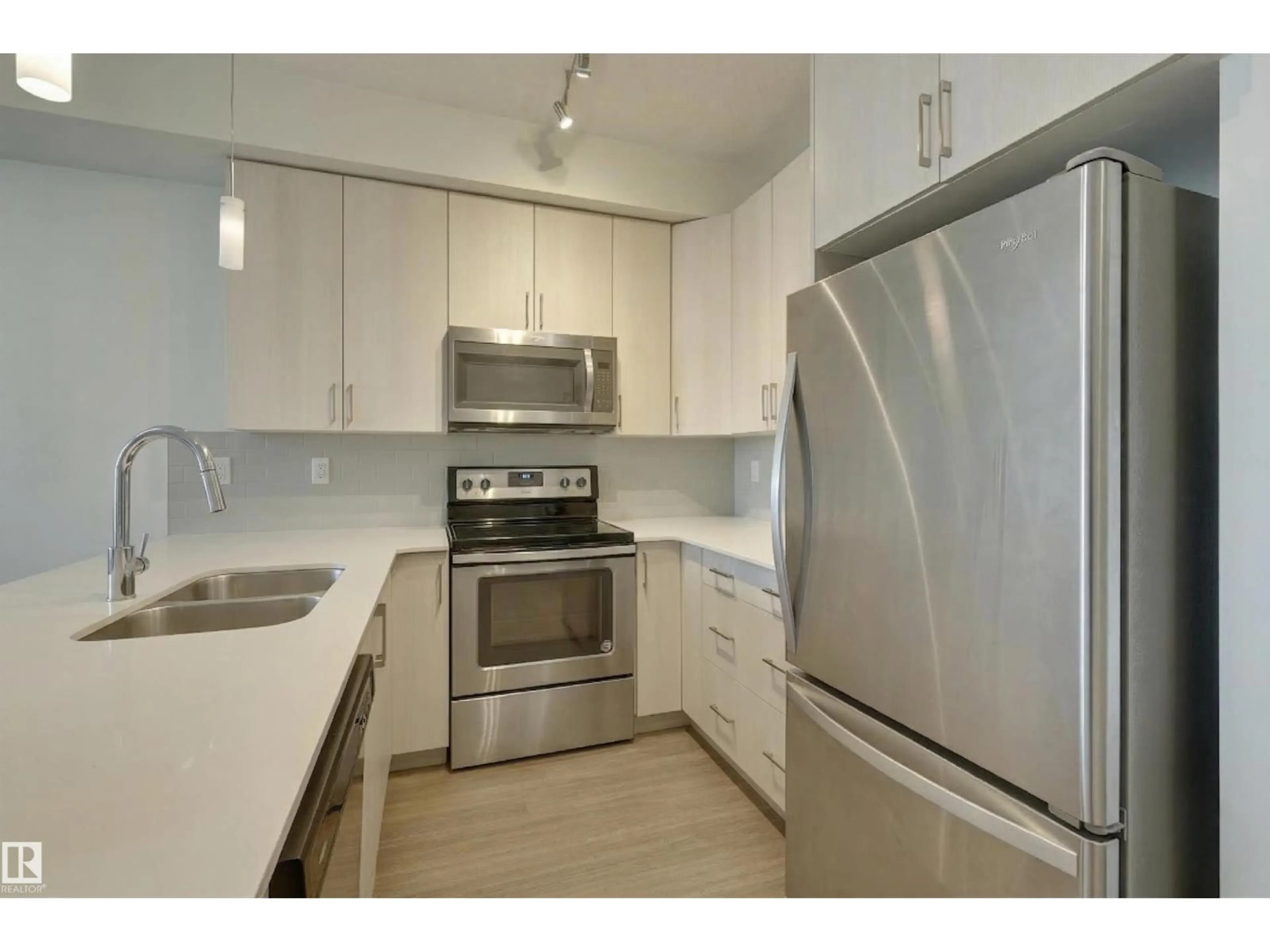 Standard kitchen, unknown for 101 - 101 COLUMBIA AVENUE, Devon Alberta T9G1Y7