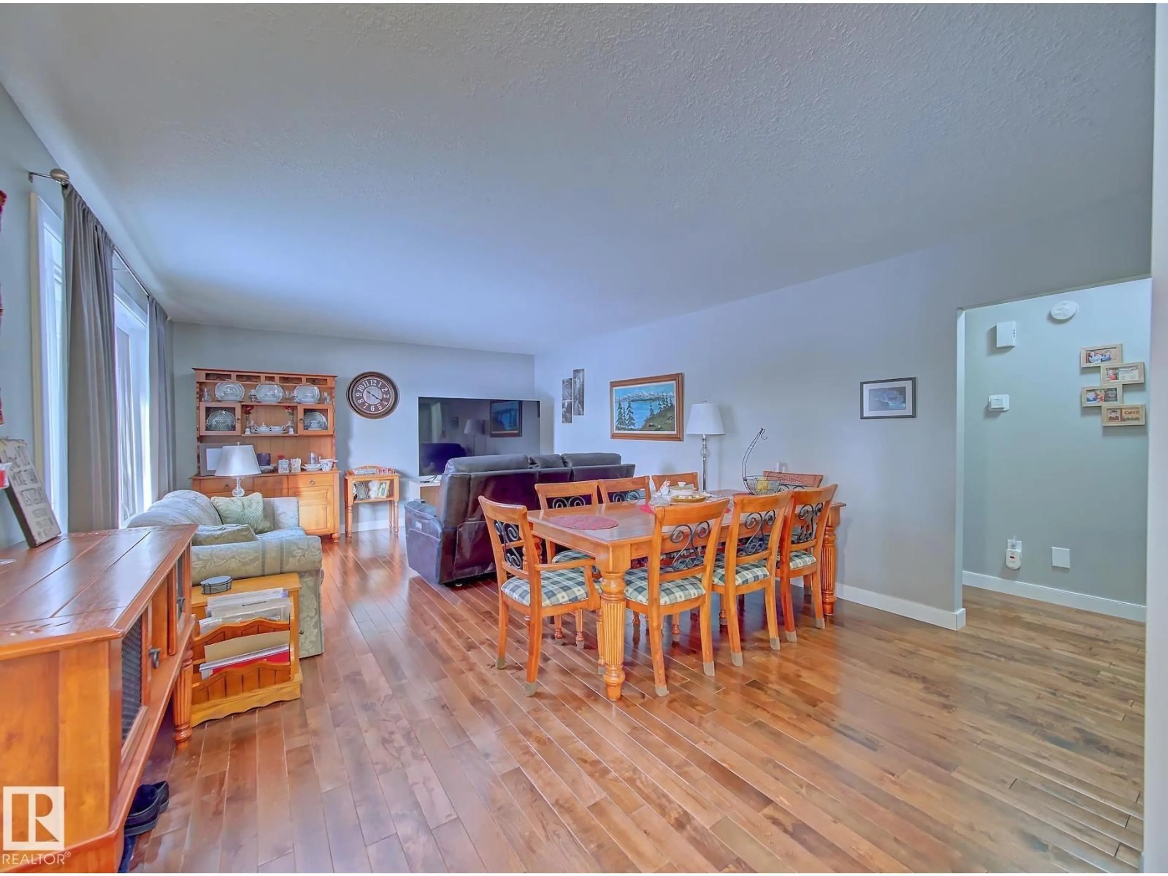 Unknown for 5015 51 AV, Bruderheim Alberta T0B0S0