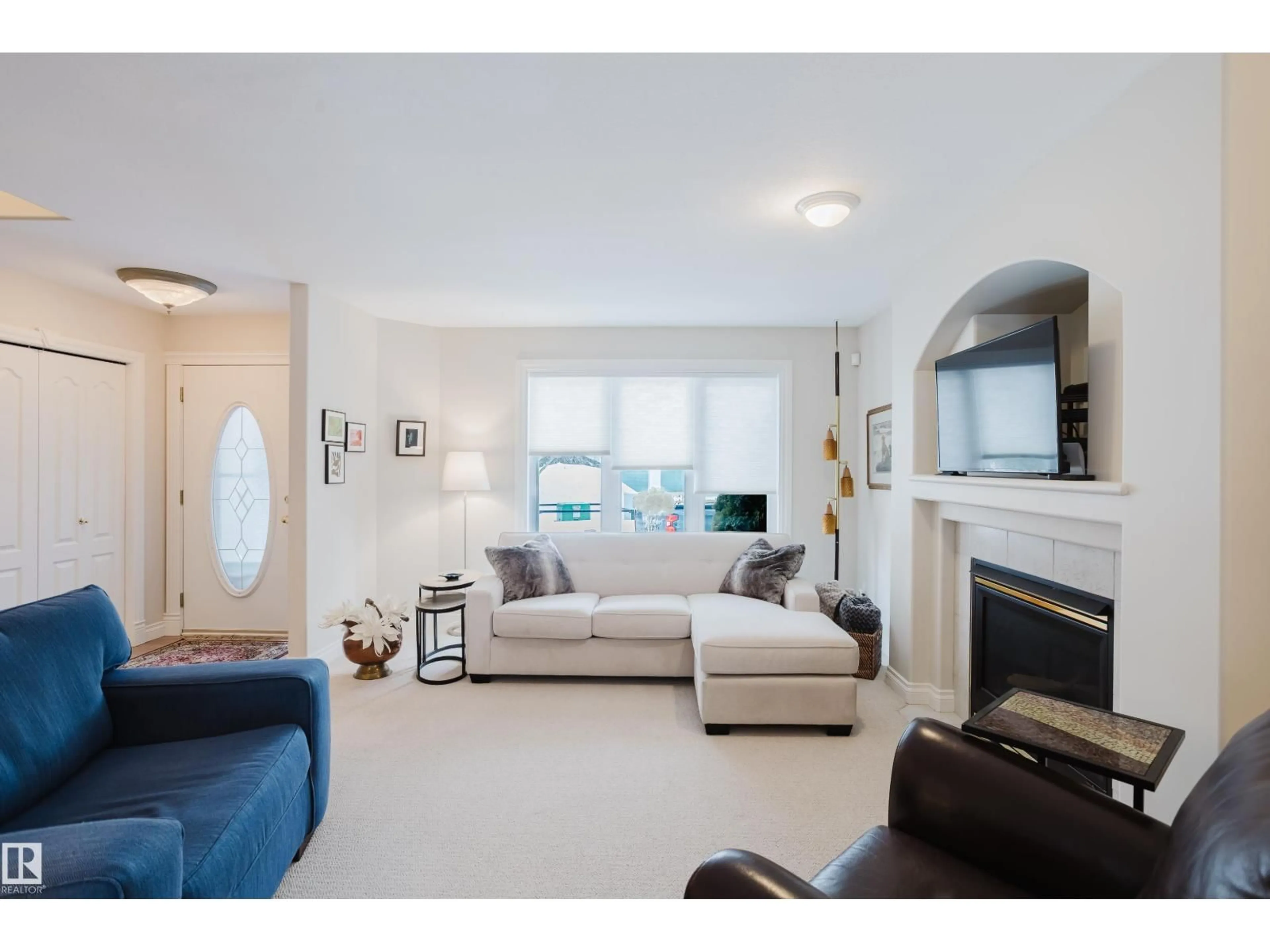 Living room with furniture, unknown for 11660 15 AV, Edmonton Alberta T6J7E1