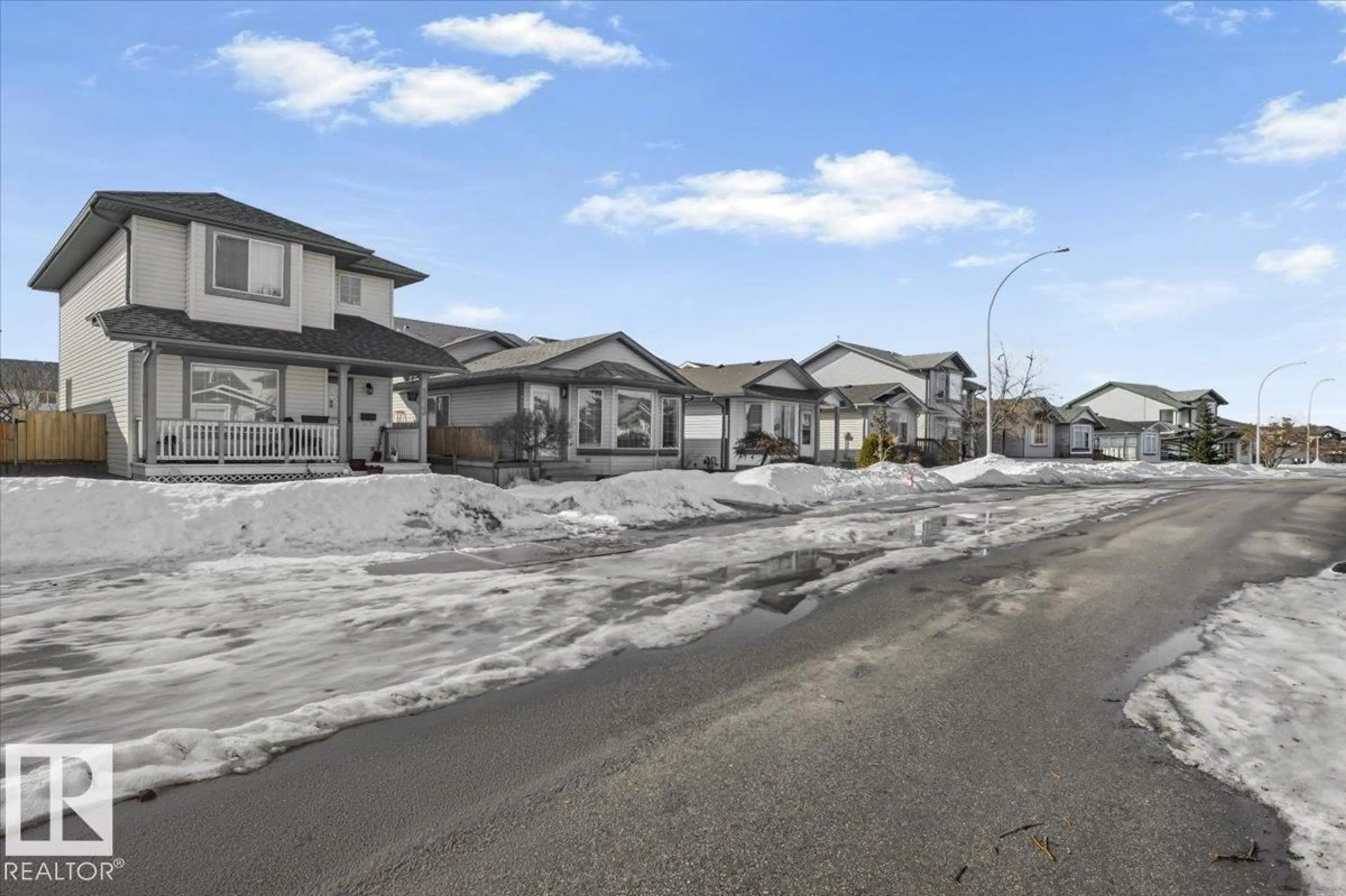 Unknown for 5837 162A AV, Edmonton Alberta T5Y2W2