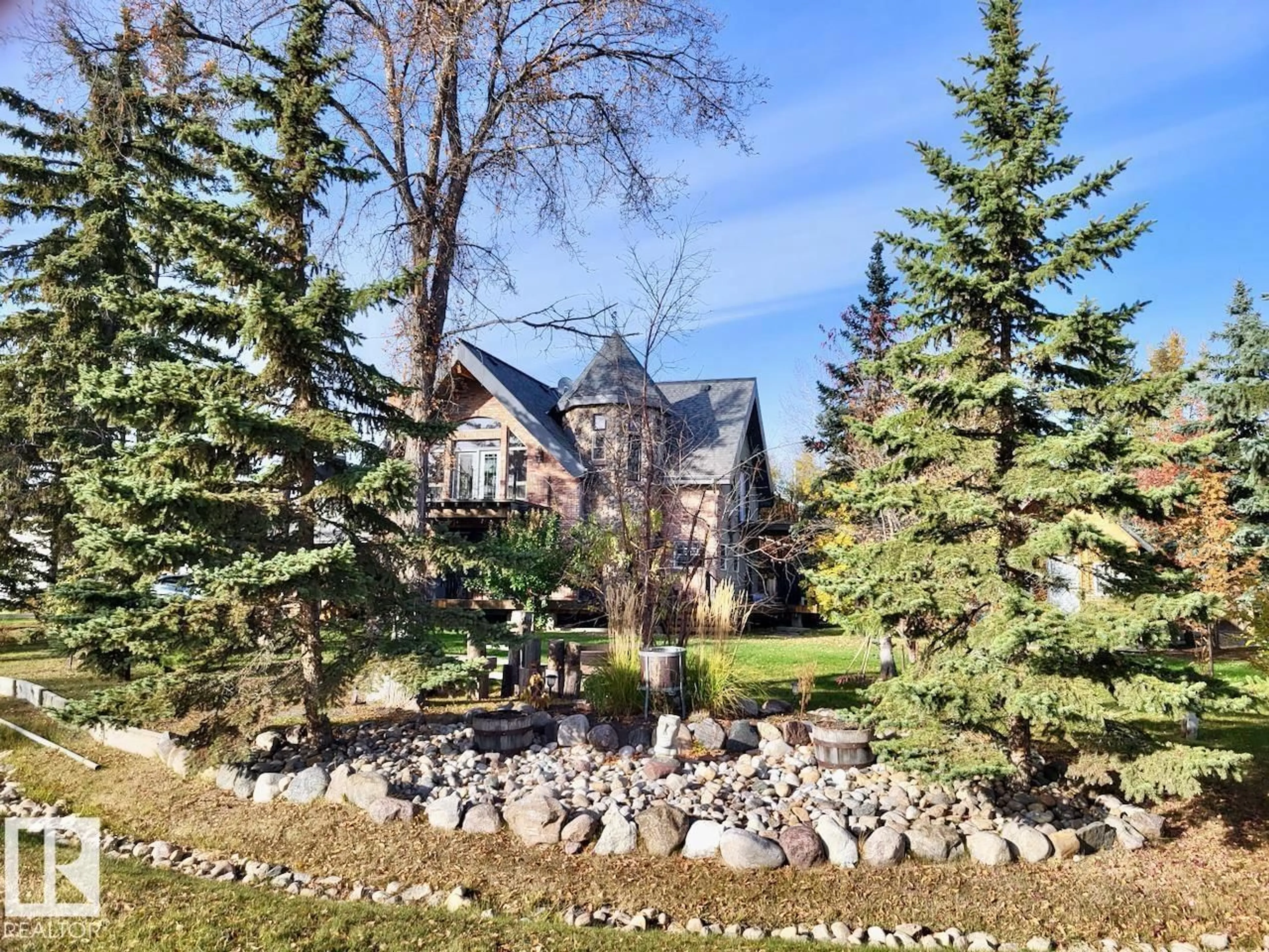 A pic from outside/outdoor area/front of a property/back of a property/a pic from drone, mountain view for 53113 - 25 RGE ROAD 44, Rural Parkland County Alberta T0E2K0