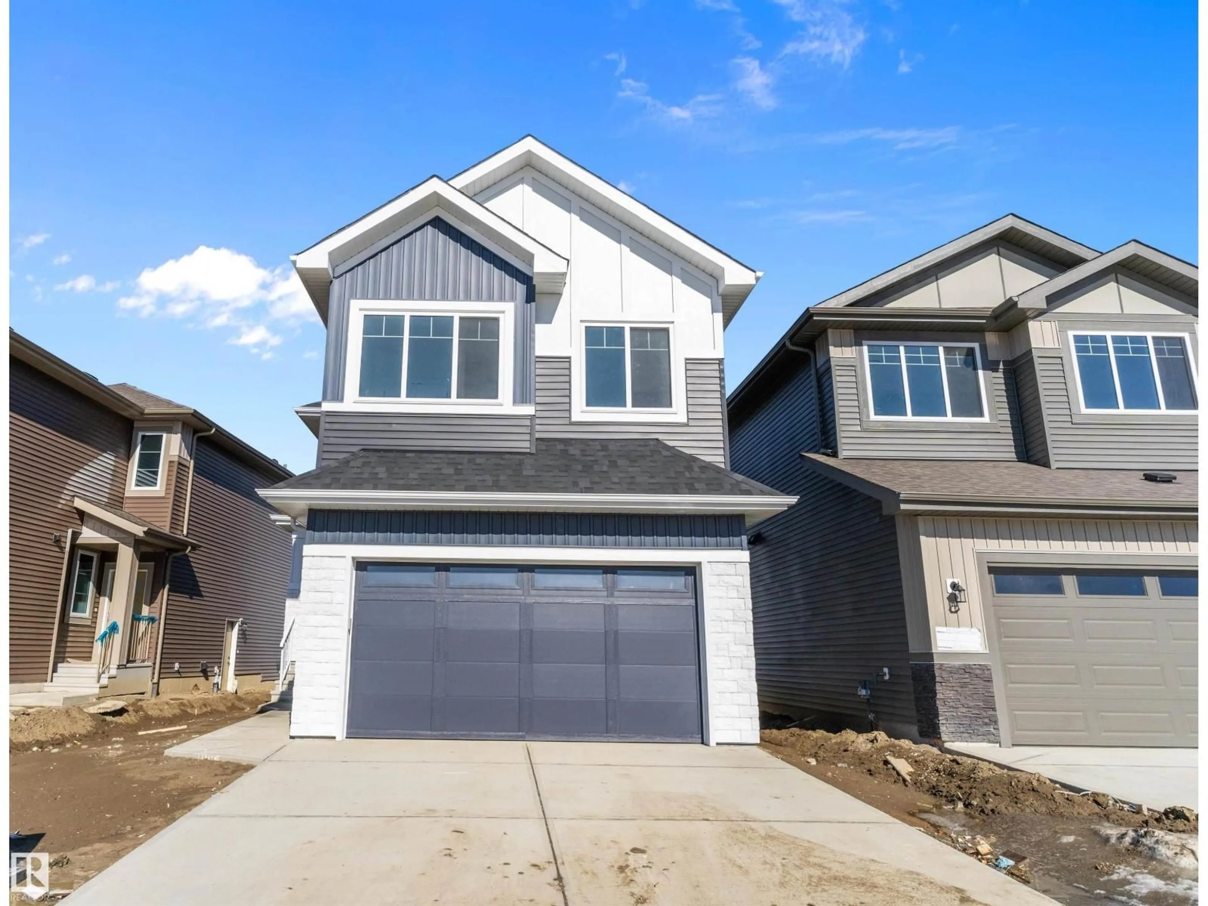 Home with vinyl exterior material, street for 220 EDGEMONT GREEN GR, Edmonton Alberta T6M3J6