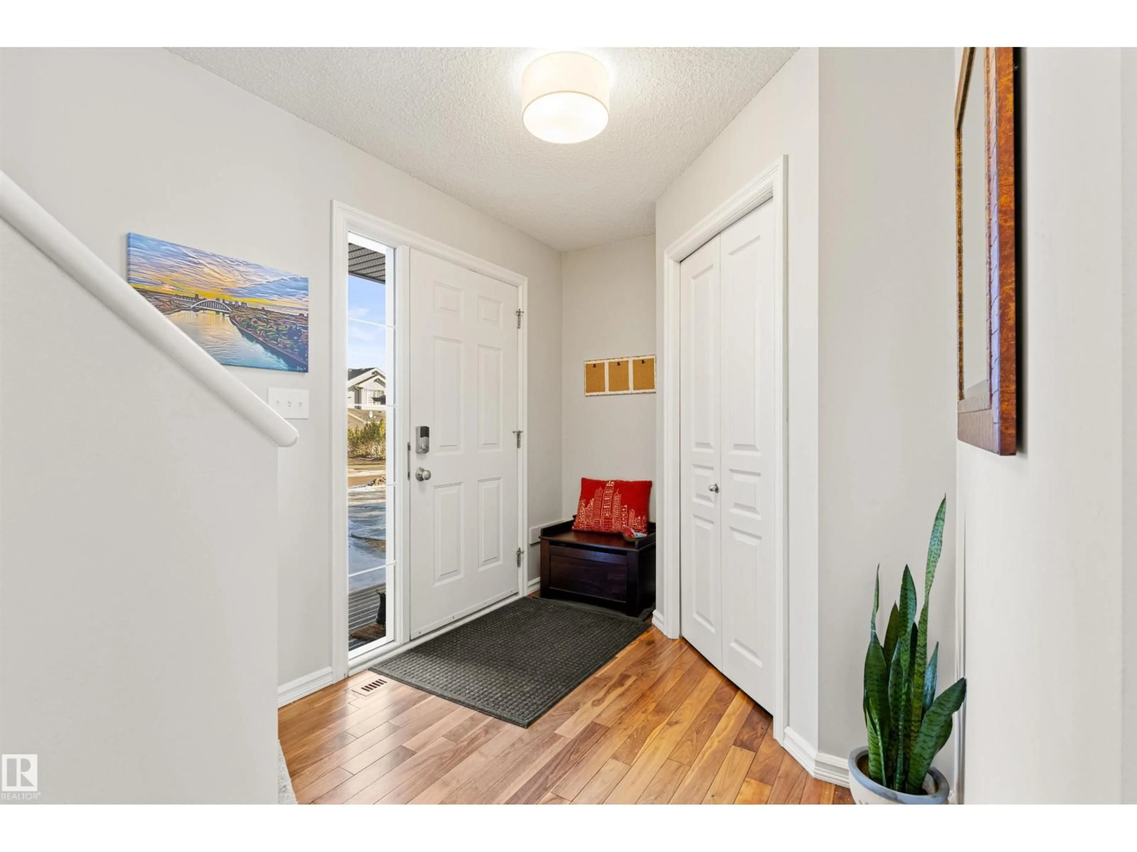 Indoor entryway for 1849 HOLMAN CR, Edmonton Alberta T6R3M1