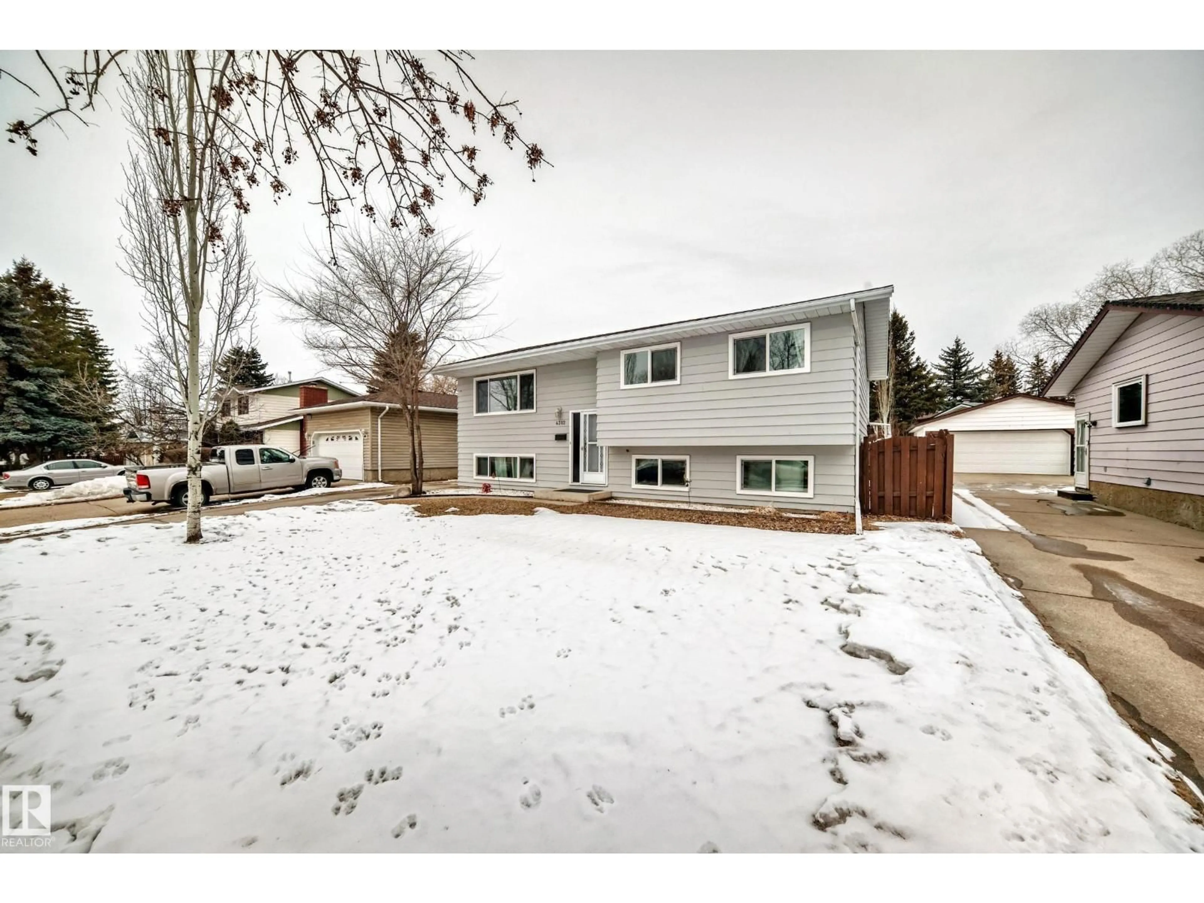 Unknown for 4312 43 AV, Leduc Alberta T9E4R7