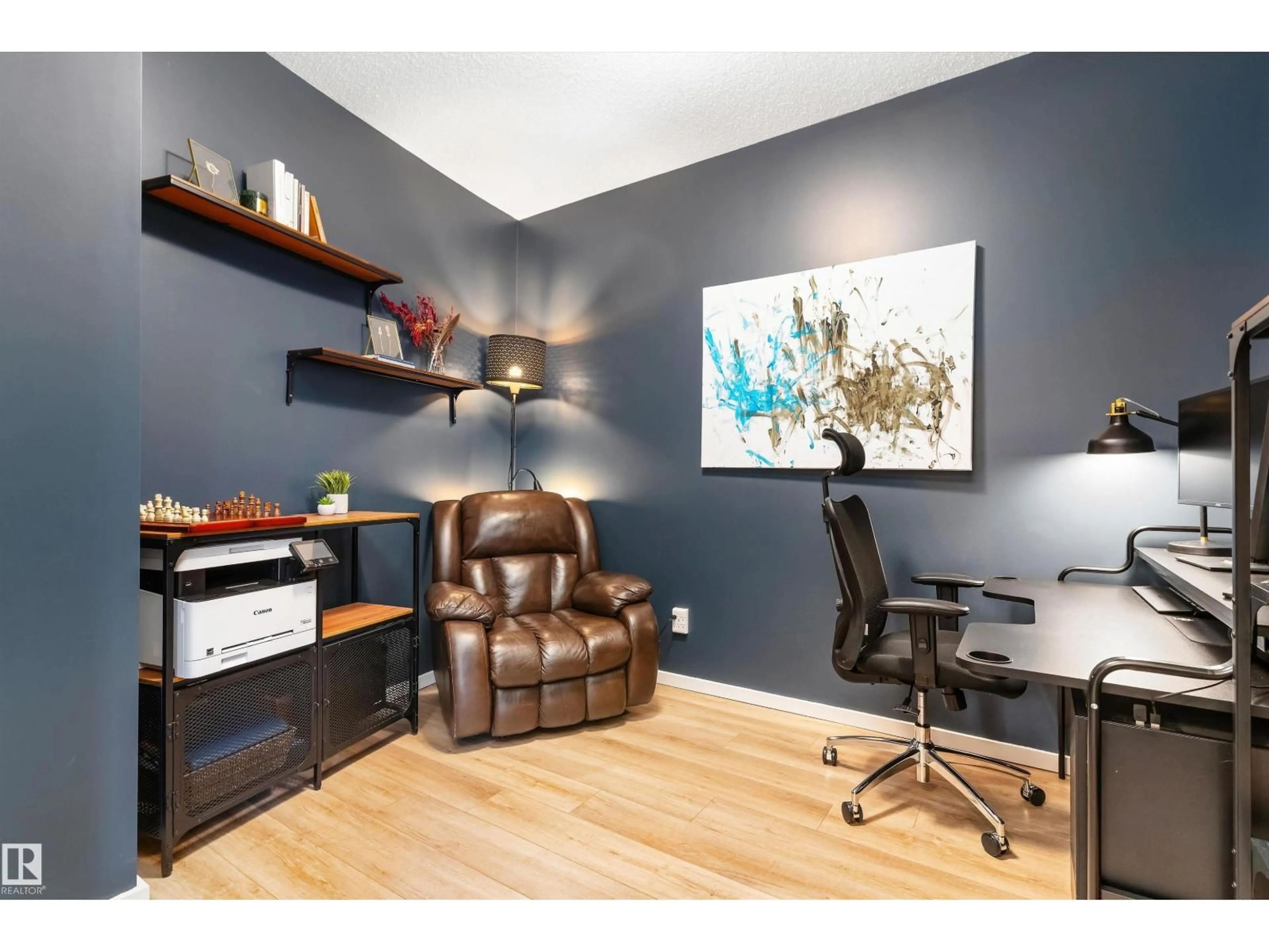 A pic of a room for 404 - 9910 111 ST NW, Edmonton Alberta T5K1K2