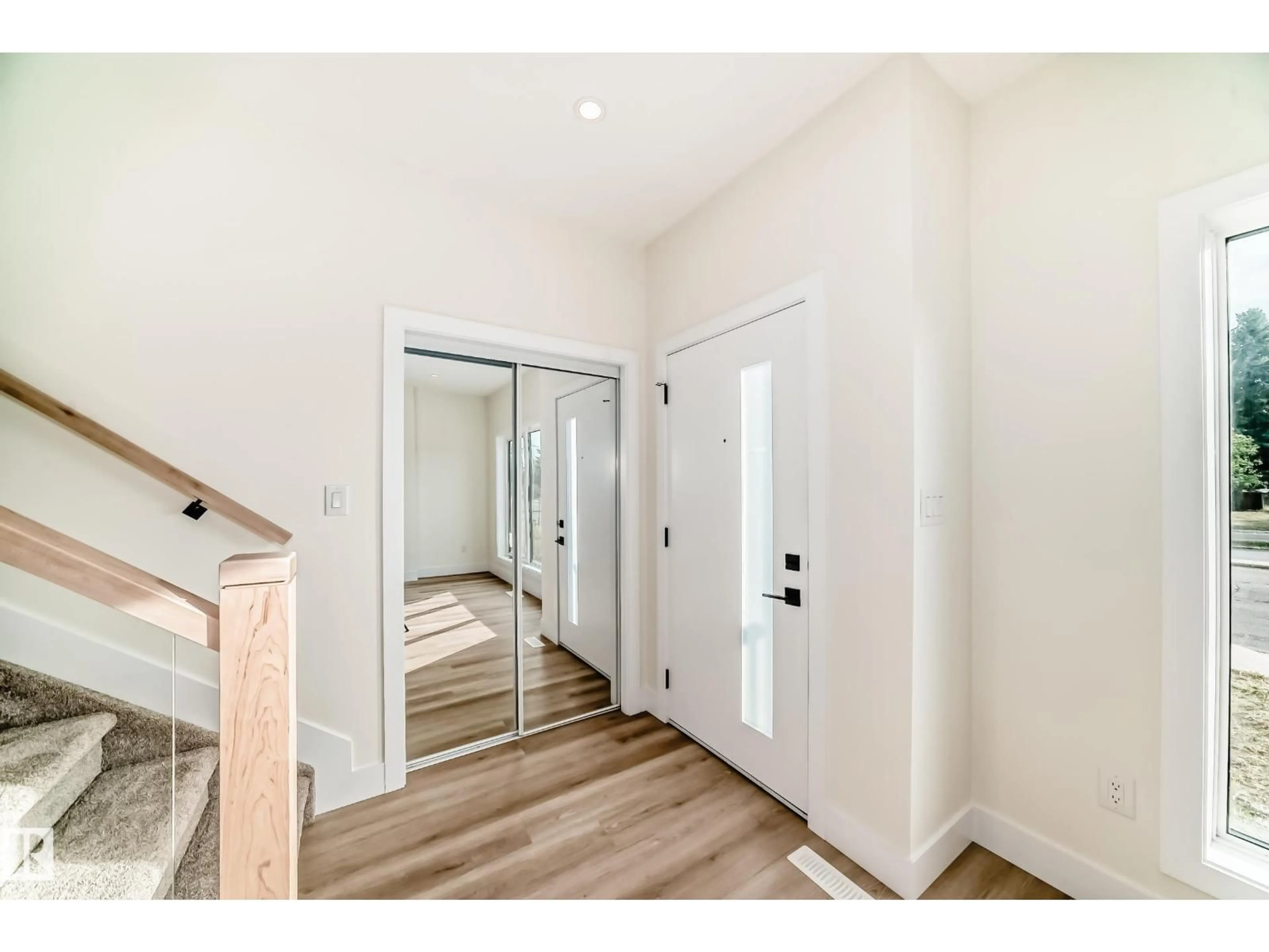 Indoor entryway for NW - 10718 149 ST, Edmonton Alberta T5P1M2