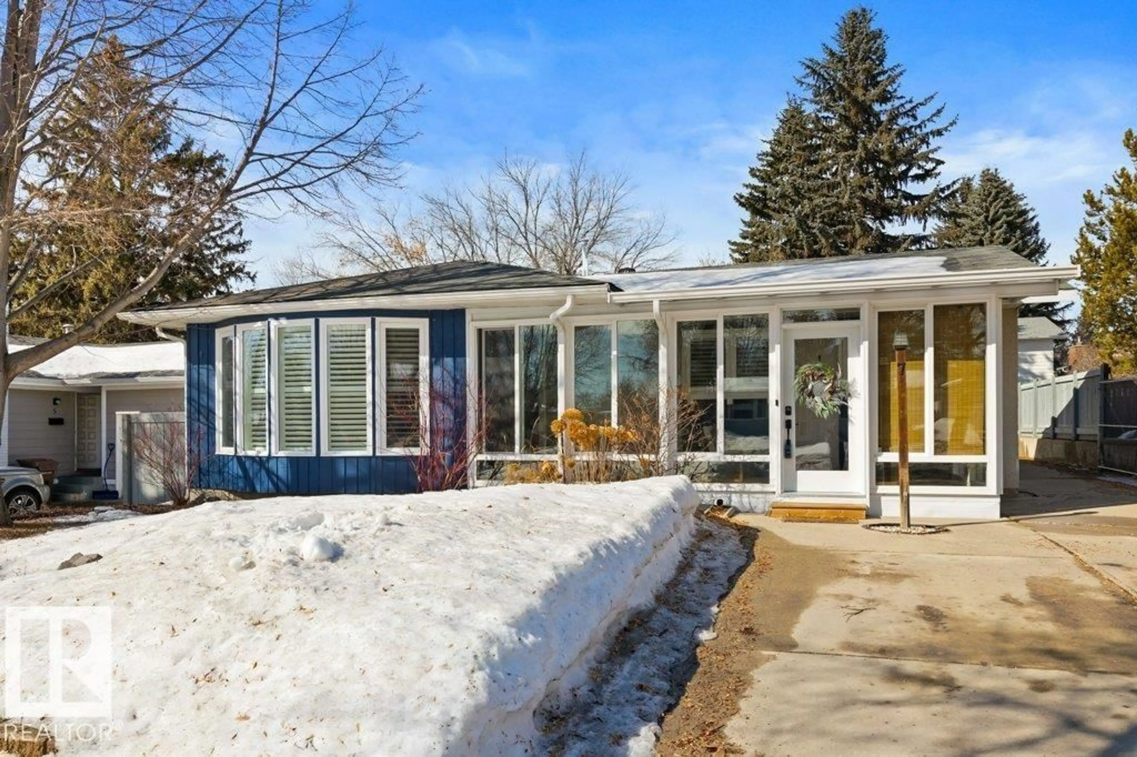 Unknown for 7 MURRAY CR, St. Albert Alberta T8N2E5