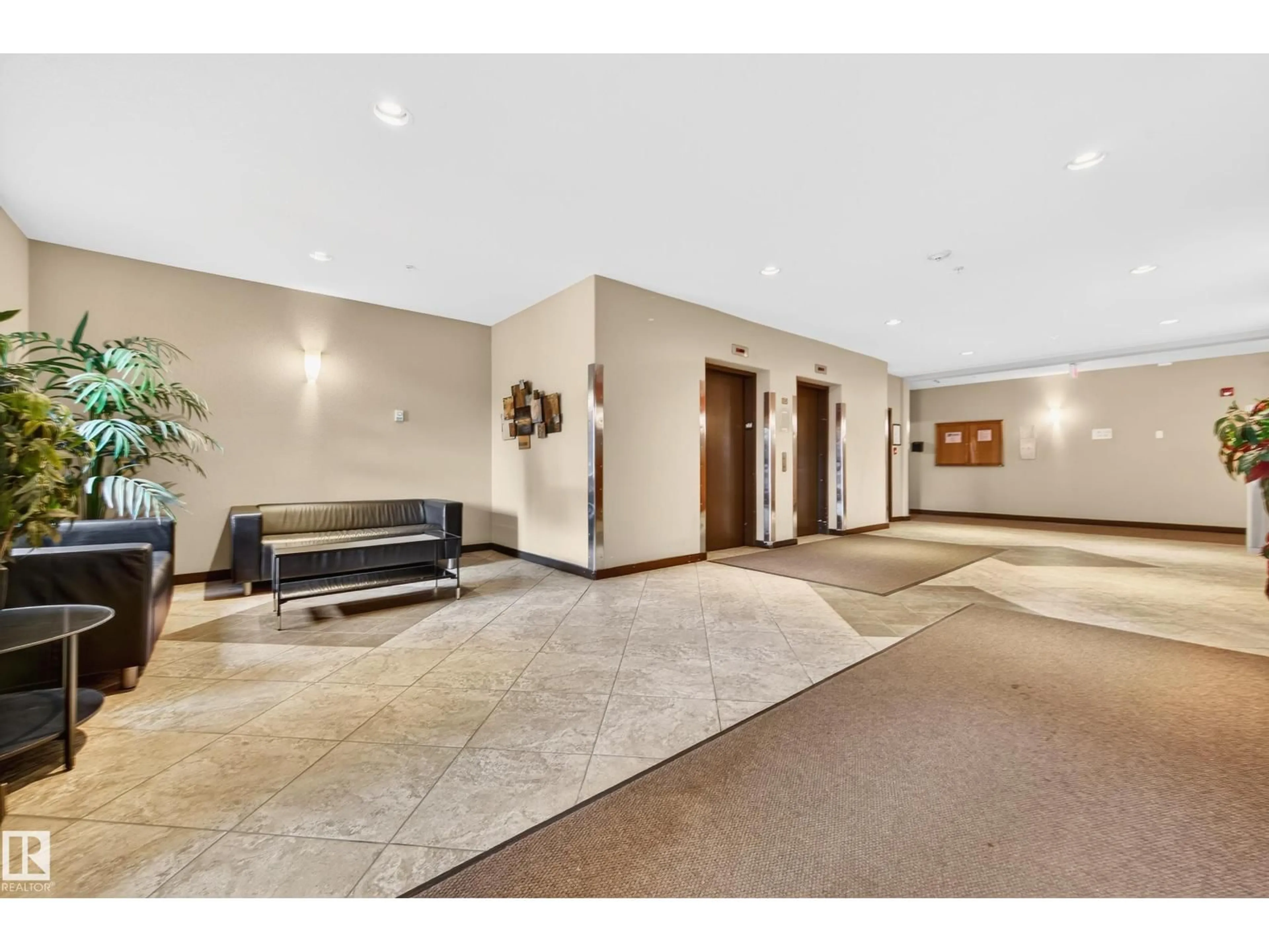 Indoor foyer for 304 - 125 AMBLESIDE LINK LI, Edmonton Alberta T6W0V2