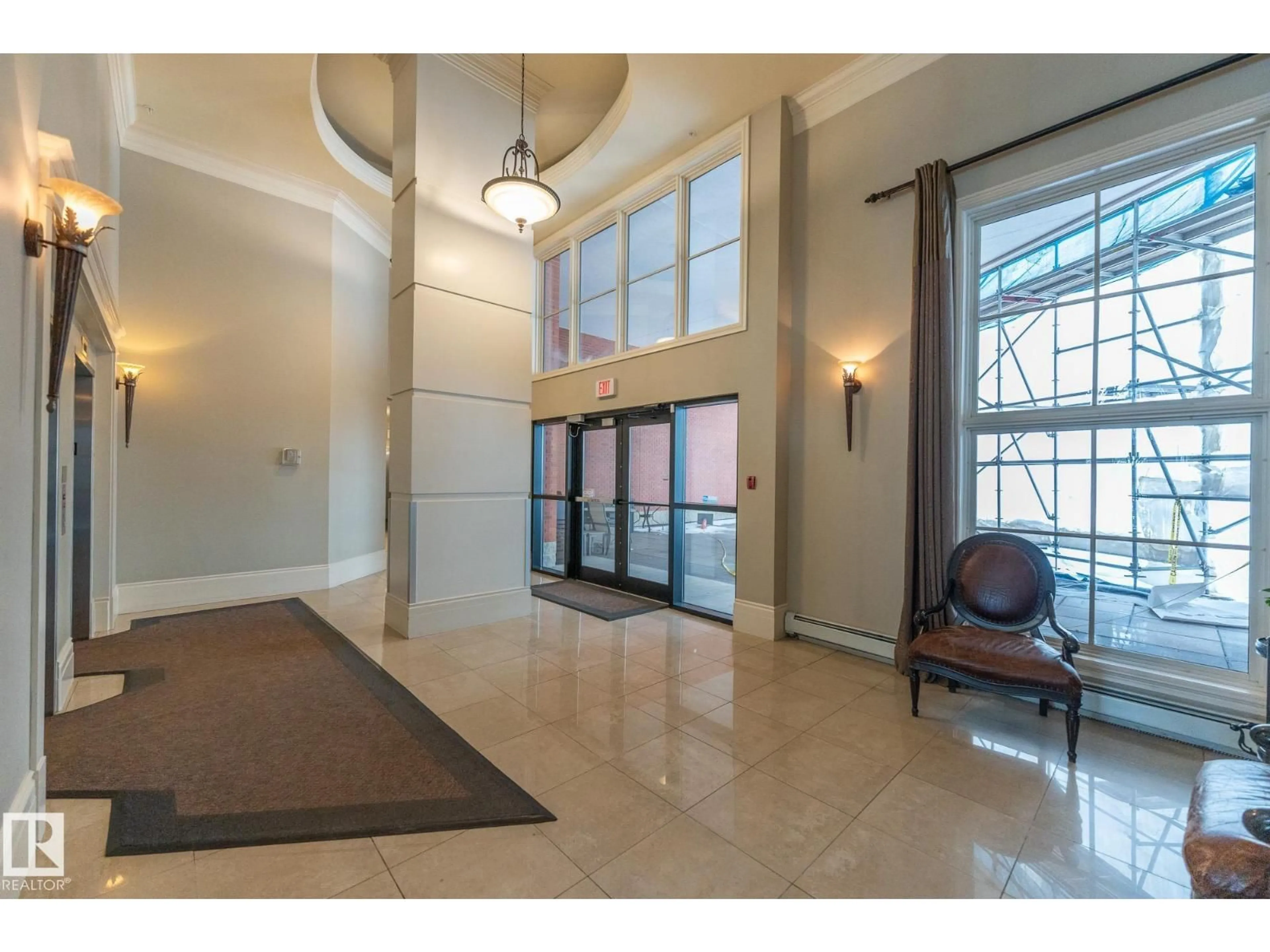 Indoor foyer for #307 - 10108 125 ST, Edmonton Alberta T5N4B6