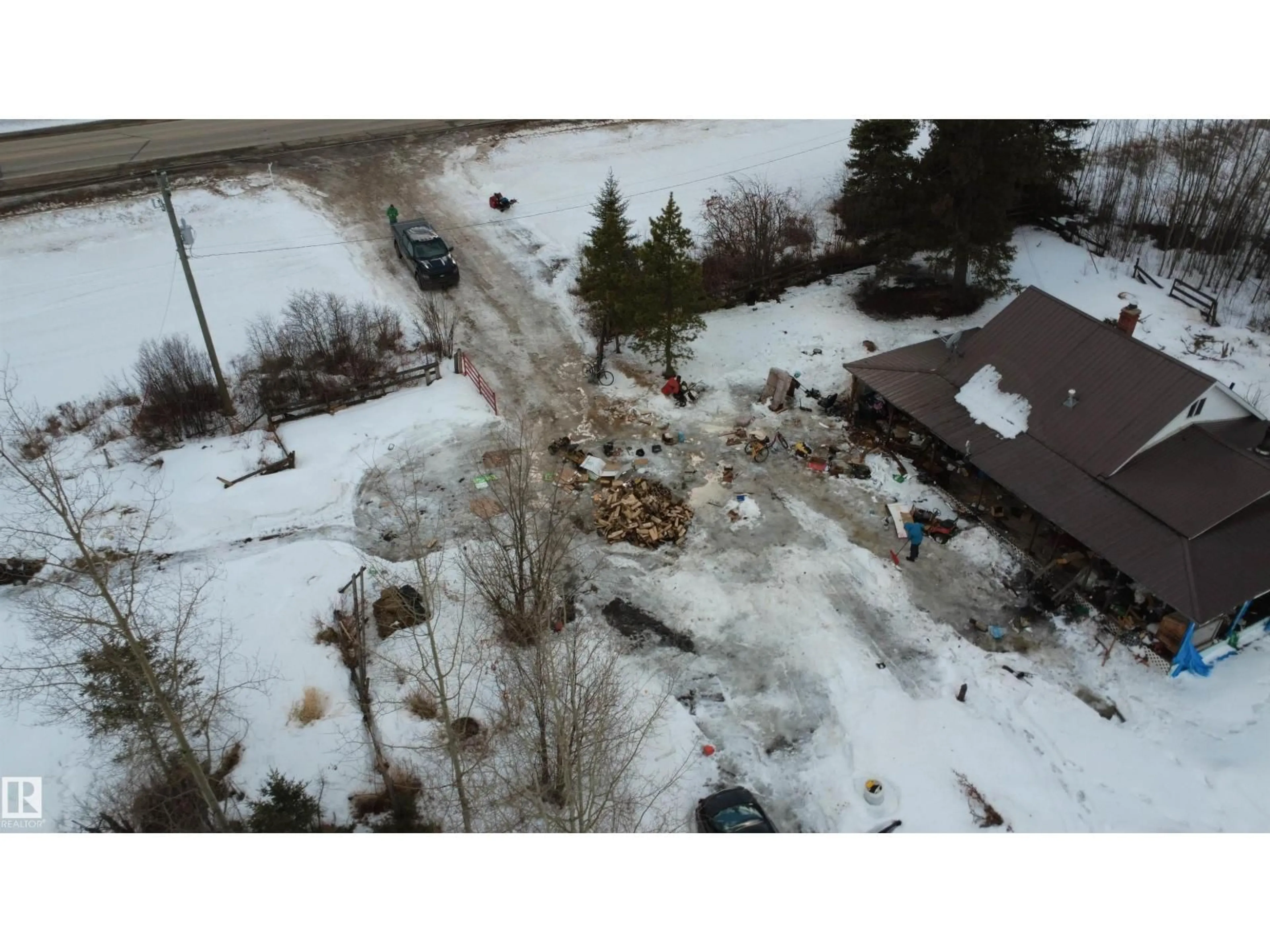 A pic from outside/outdoor area/front of a property/back of a property/a pic from drone, street for 9222 HWY 16 X, Rural Yellowhead Alberta T0E2M0