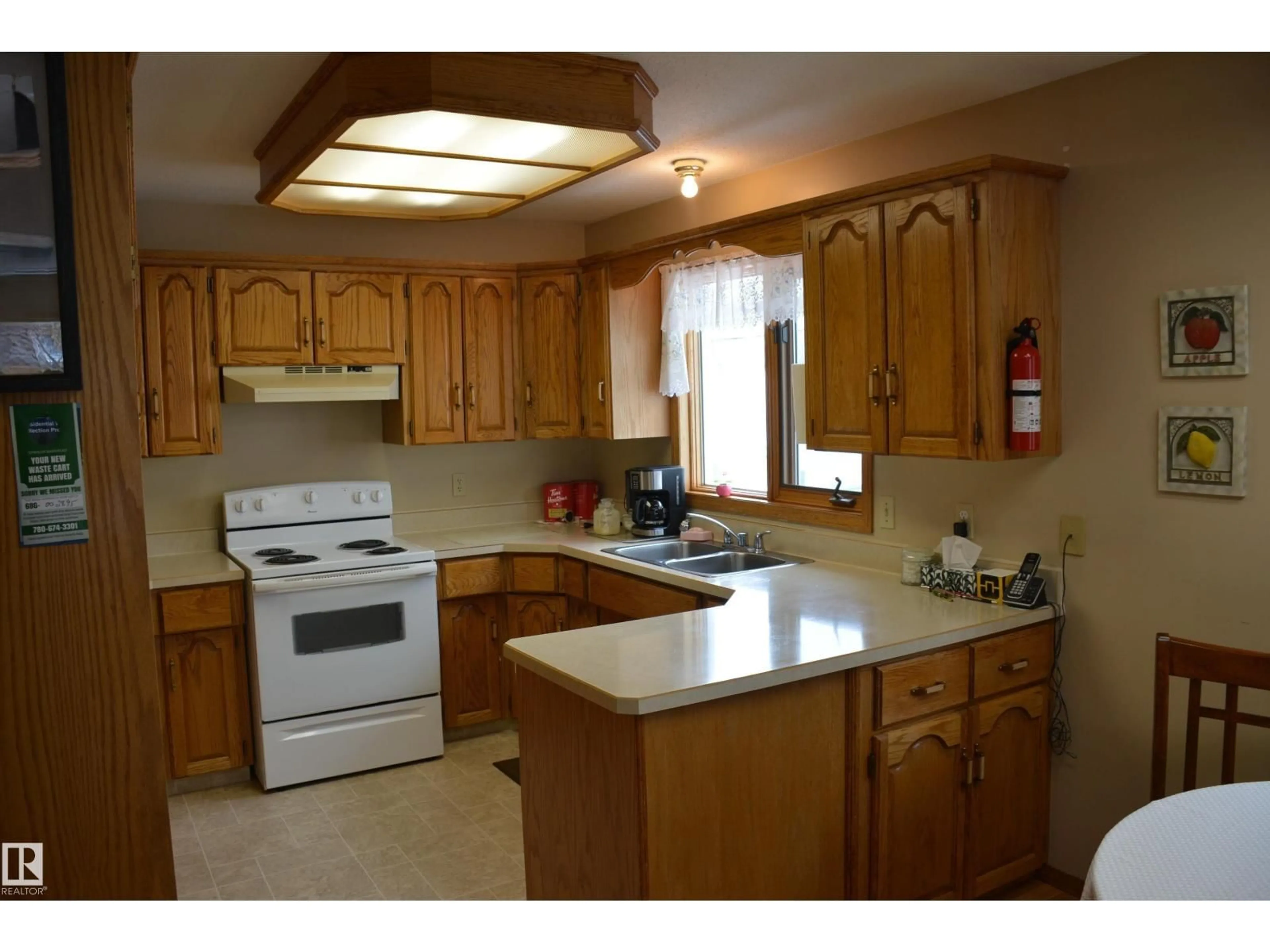 Standard kitchen, unknown for 5020 47 ST, Barrhead Alberta T7N1H5