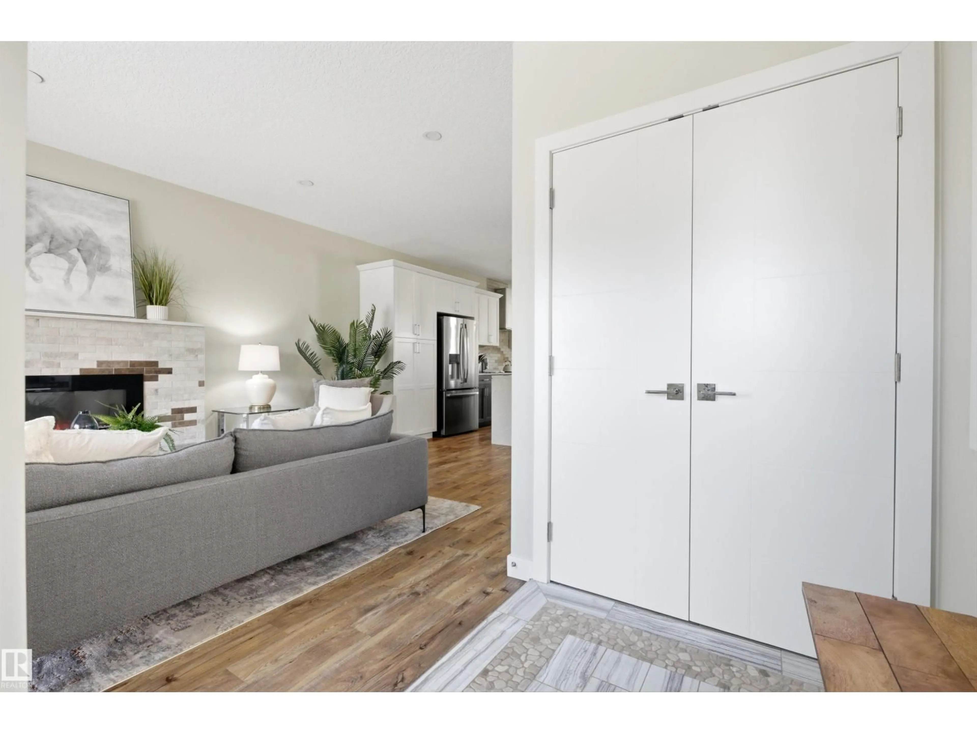 Indoor entryway for NW - 9928 151 ST, Edmonton Alberta T5P1T2