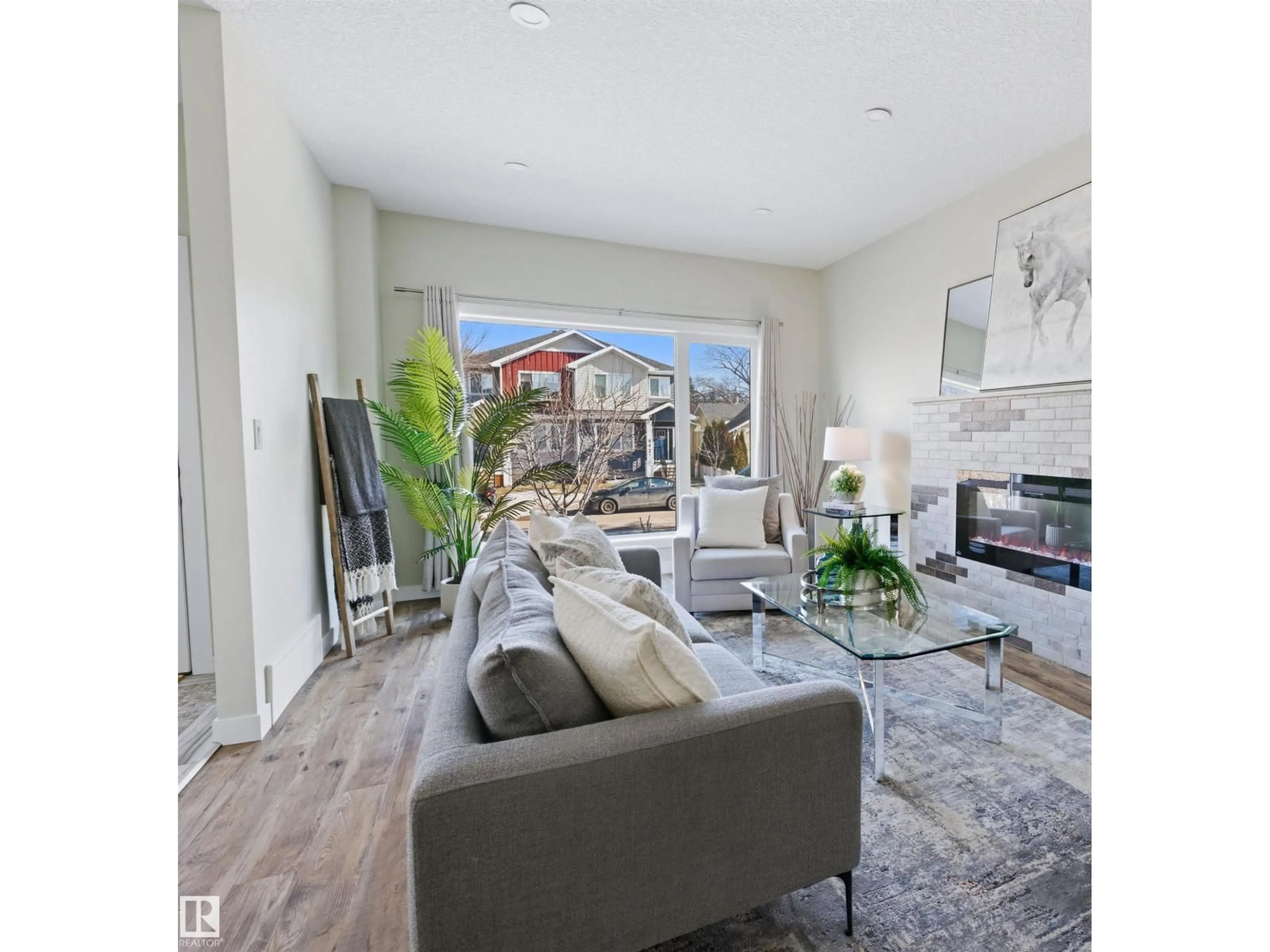 Living room with furniture, unknown for NW - 9928 151 ST, Edmonton Alberta T5P1T2