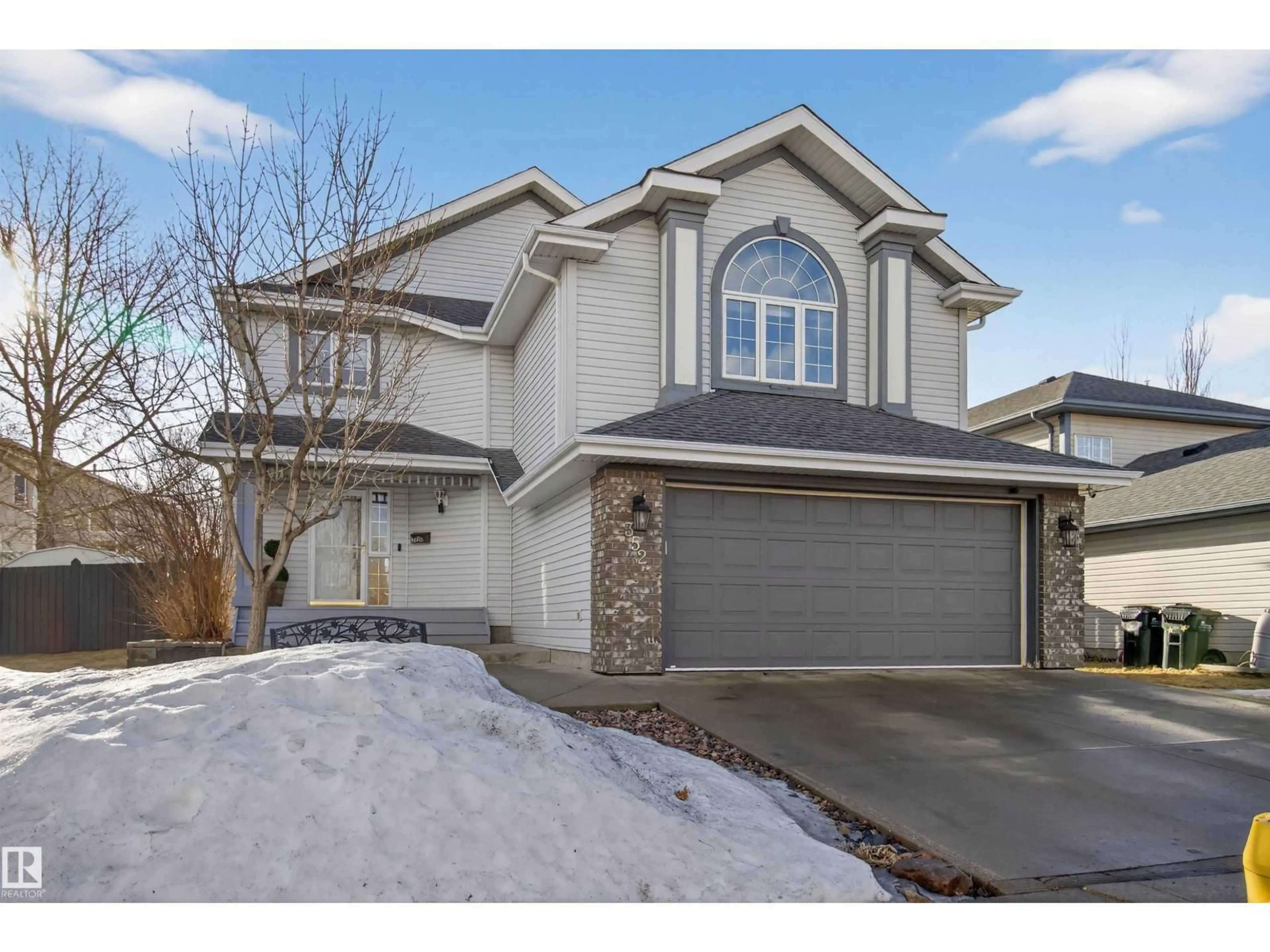 Unknown for 352 MEADOWVIEW, Sherwood Park Alberta T8H1X5