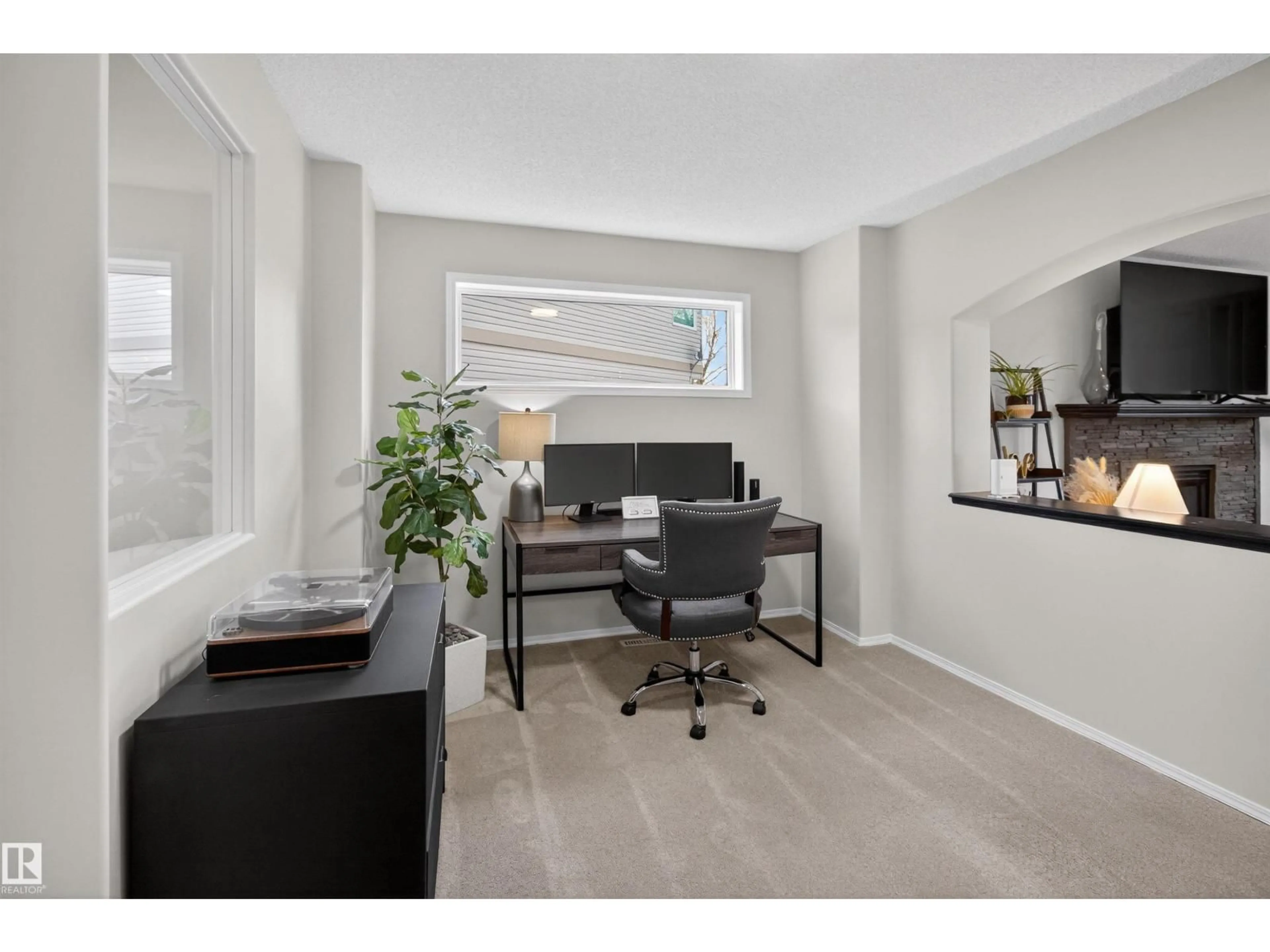 A pic of a room for 352 MEADOWVIEW, Sherwood Park Alberta T8H1X5
