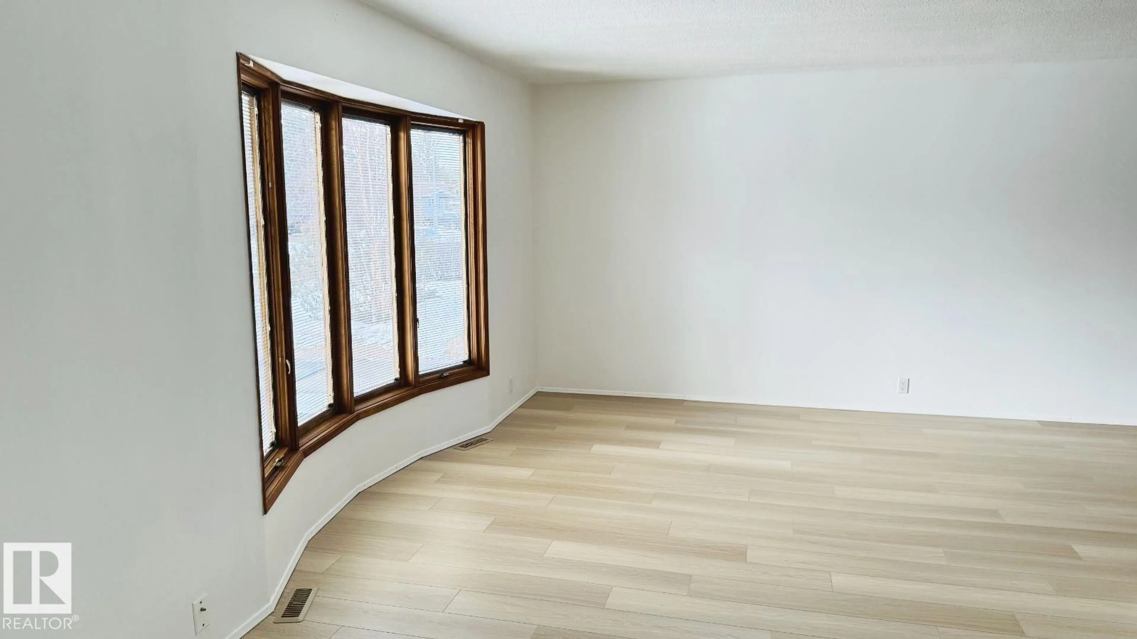A pic of a room for 55 MELROSE CR, Sherwood Park Alberta T8A3V2