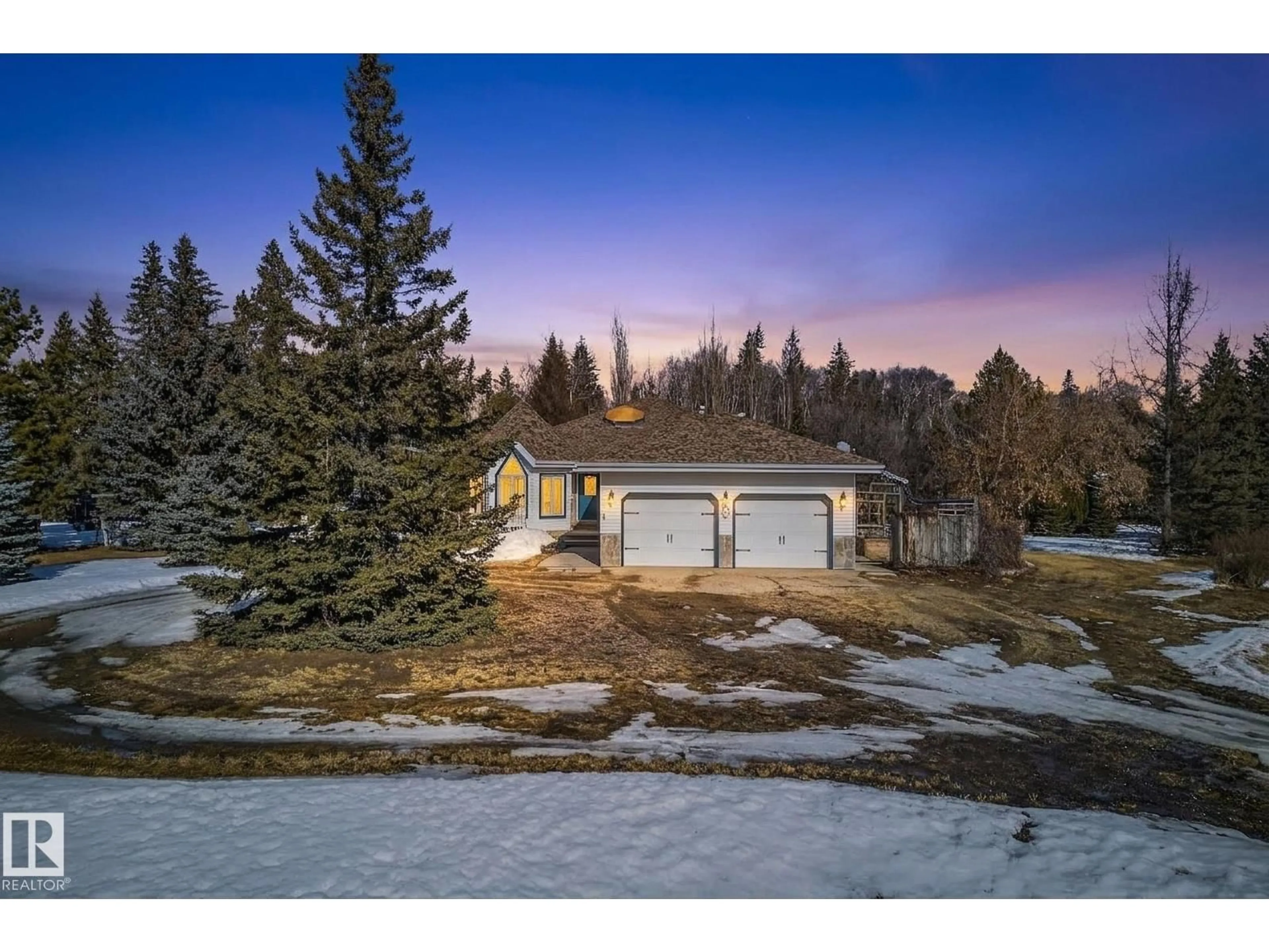 A pic from outside/outdoor area/front of a property/back of a property/a pic from drone, unknown for 43 26503 TWP ROAD 511, Rural Parkland County Alberta T7Y1G4