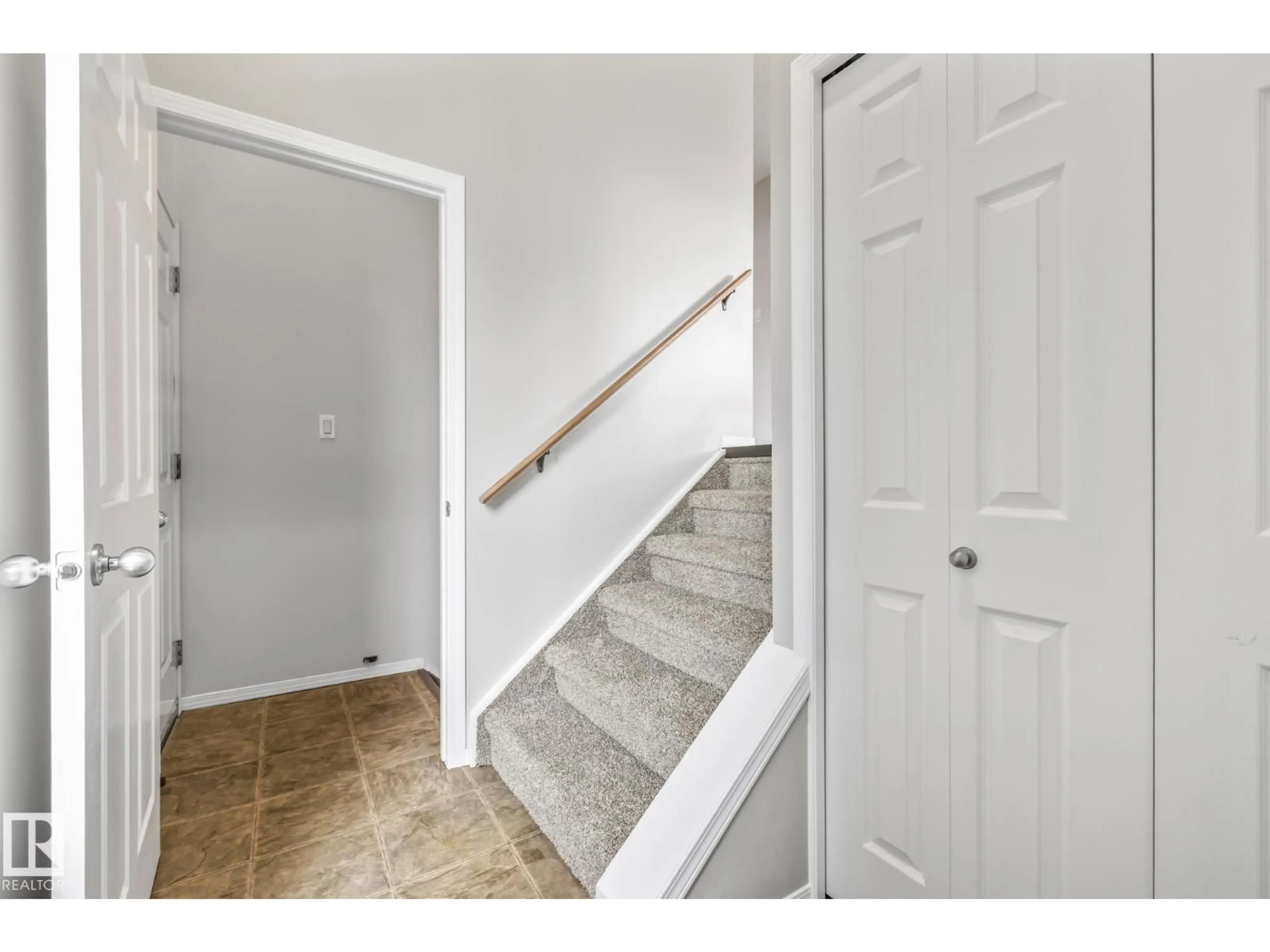 Unknown for 9611 81 ST, Fort Saskatchewan Alberta T8L3C7