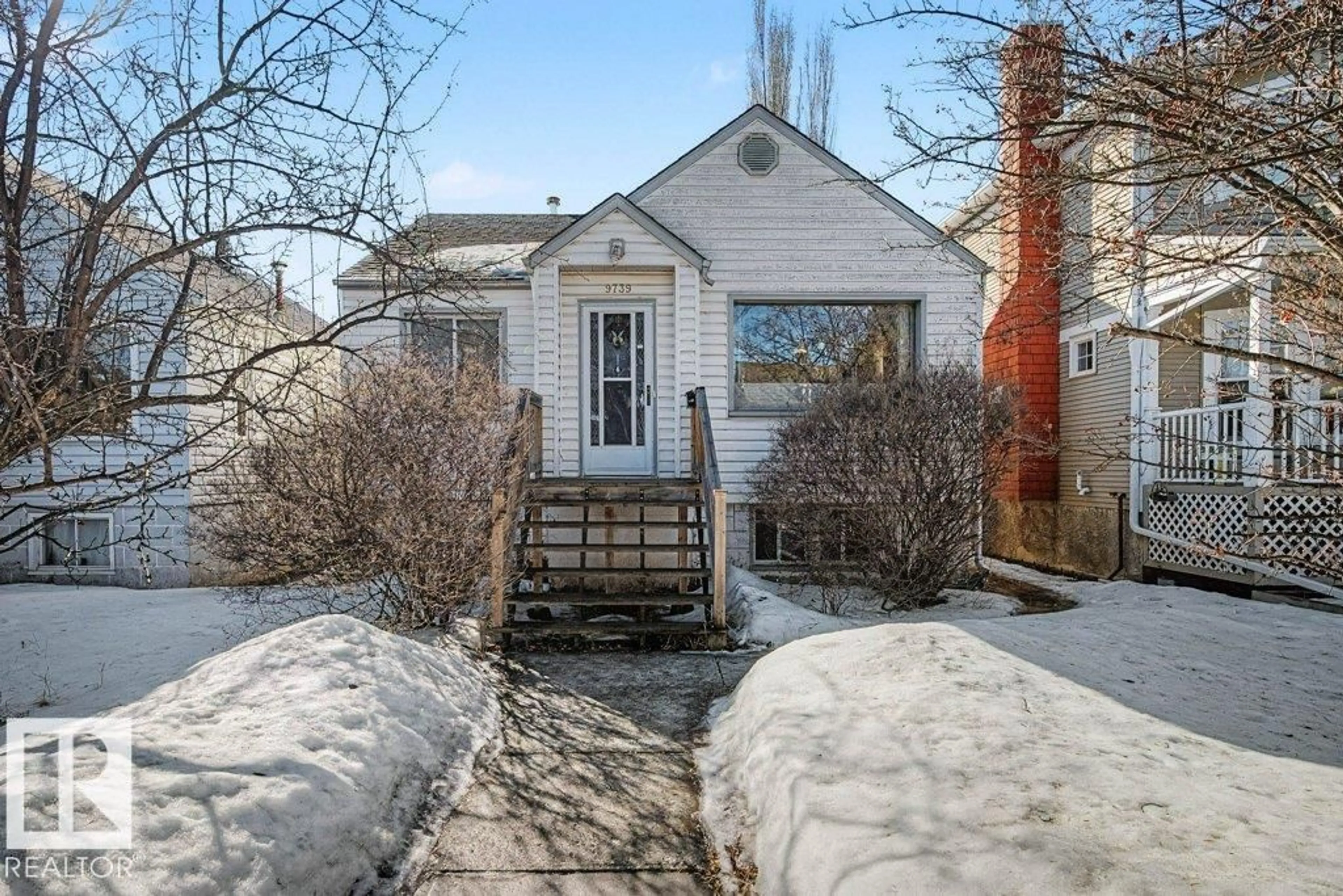 Unknown for 9739 85 AV, Edmonton Alberta T6E2J3