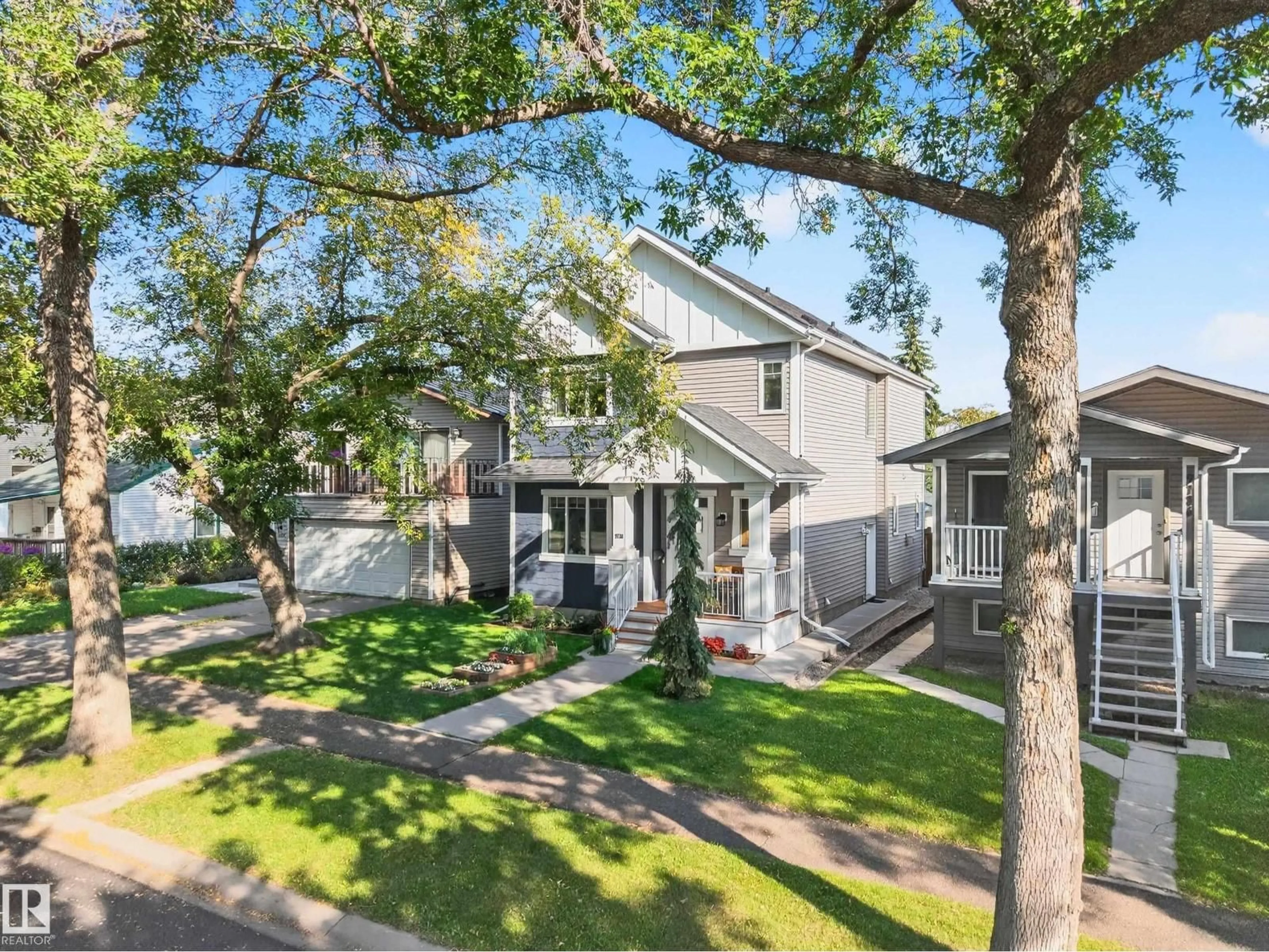 Unknown for 9738 75 AV, Edmonton Alberta T6E1H8