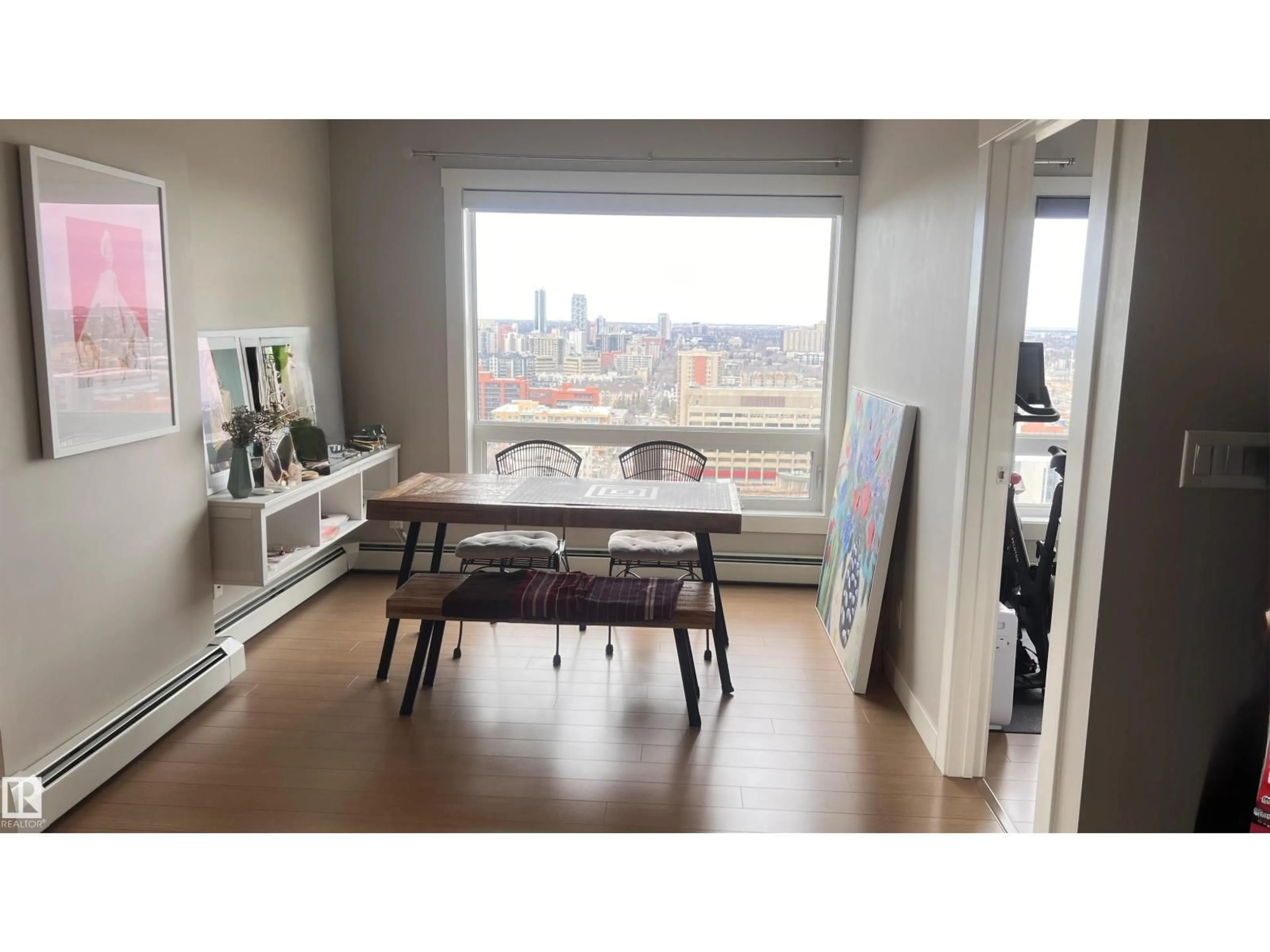 A pic of a room for 2004 - 10410 102 AV, Edmonton Alberta T5J0E9