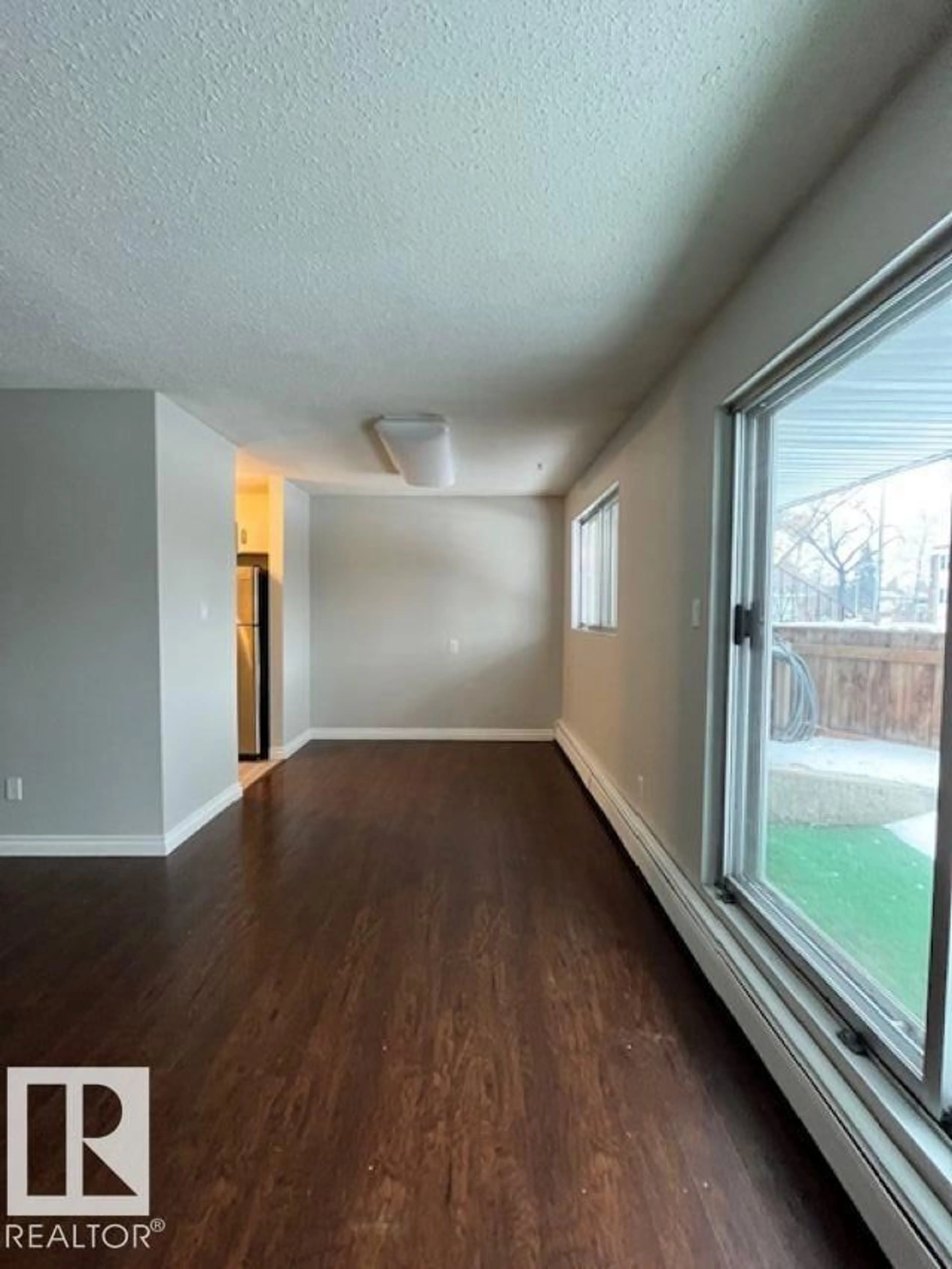 A pic of a room for #4 - 10836 116 ST, Edmonton Alberta T5H3M3