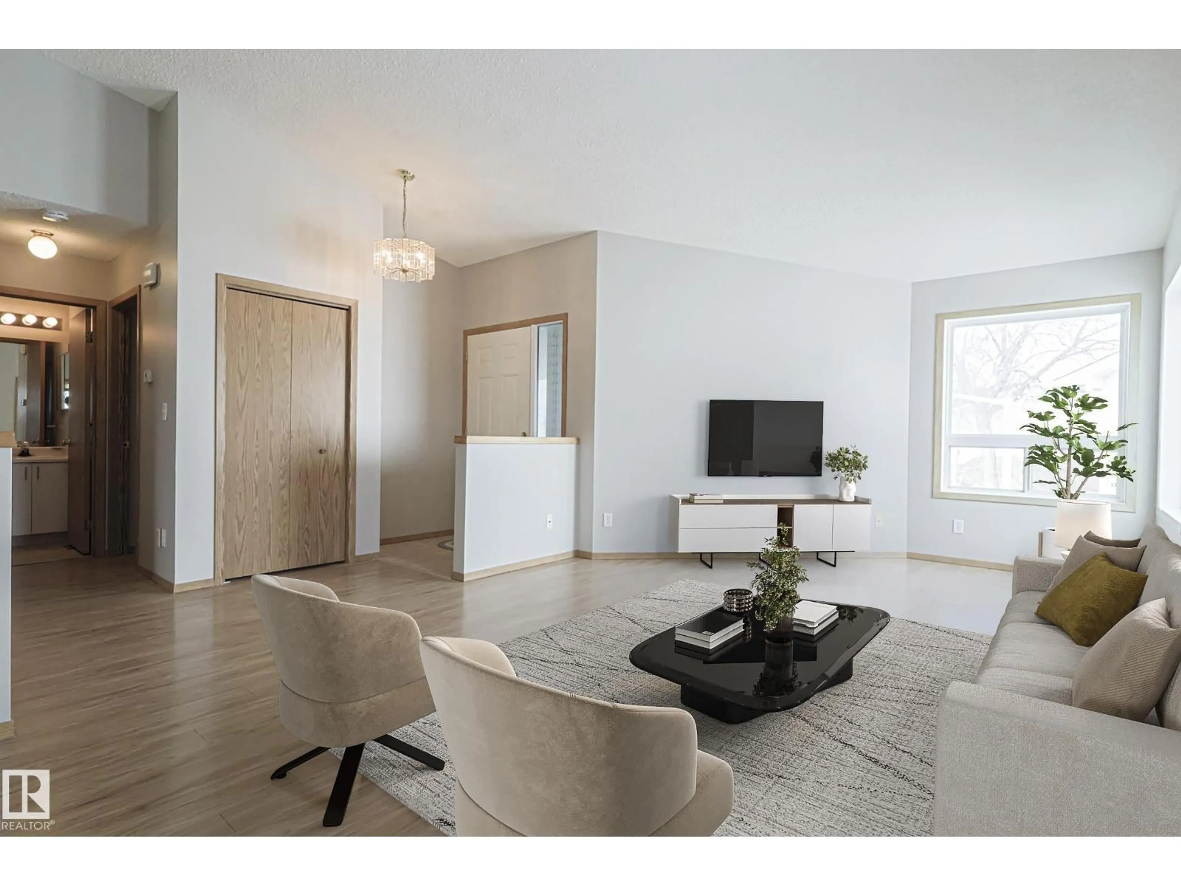 Living room with furniture, unknown for 15 - 11 RITCHIE WY, Sherwood Park Alberta T8A5T3