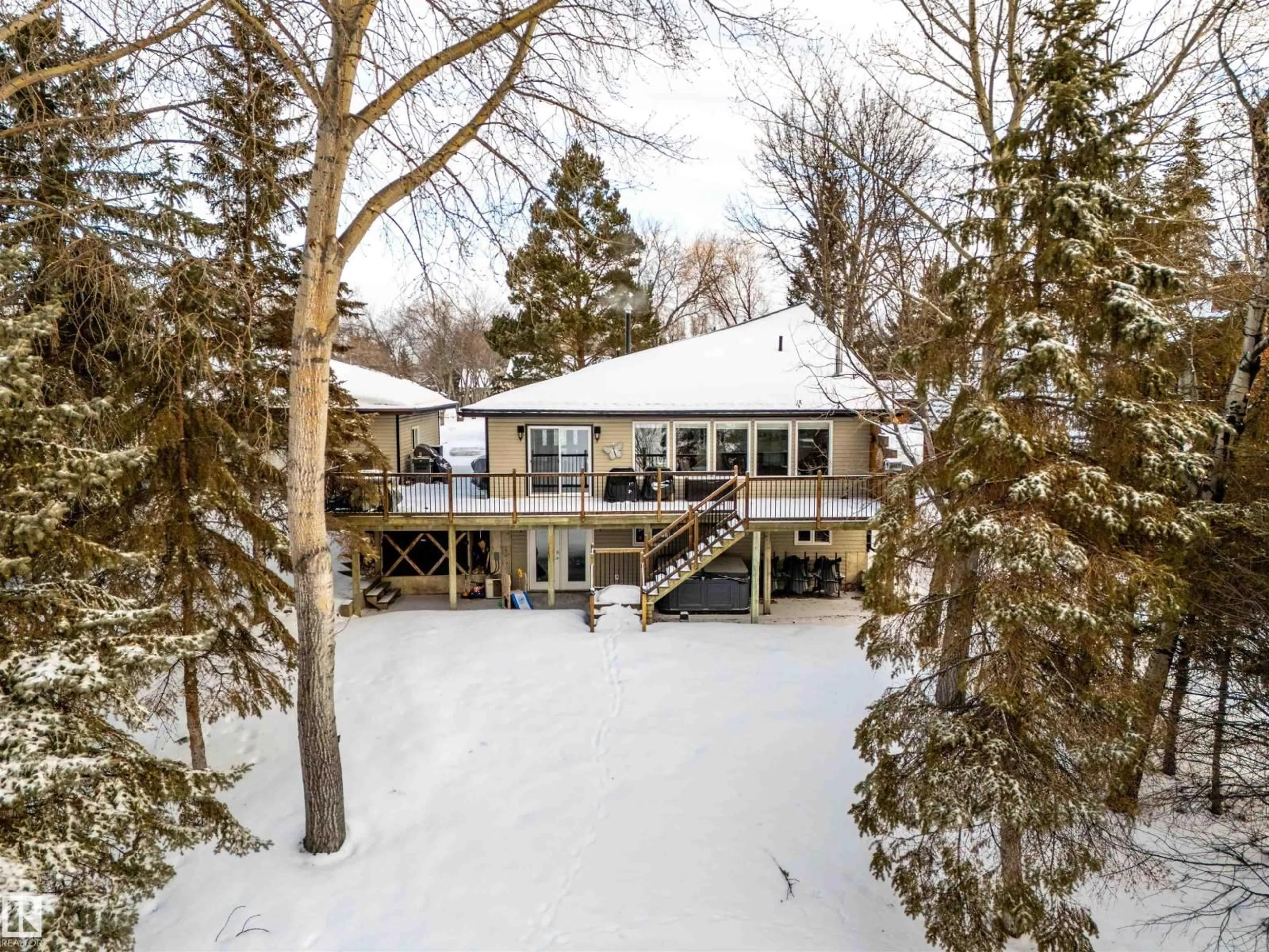 A pic from outside/outdoor area/front of a property/back of a property/a pic from drone, unknown for #417 - 61314 RR 463, Rural Bonnyville M.D. Alberta T9N2H9