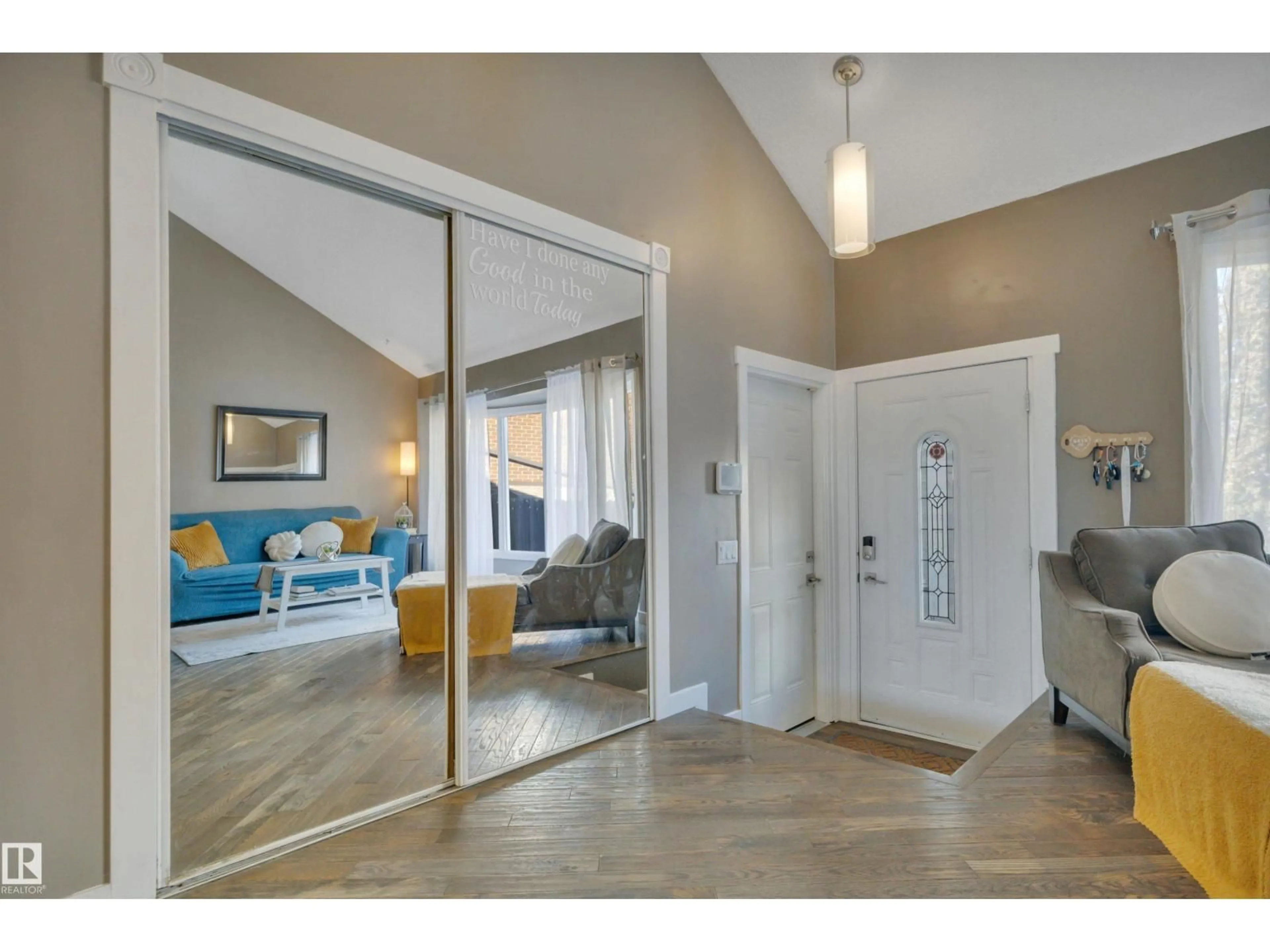 Indoor entryway for 8807 31 AV, Edmonton Alberta T6K3A7