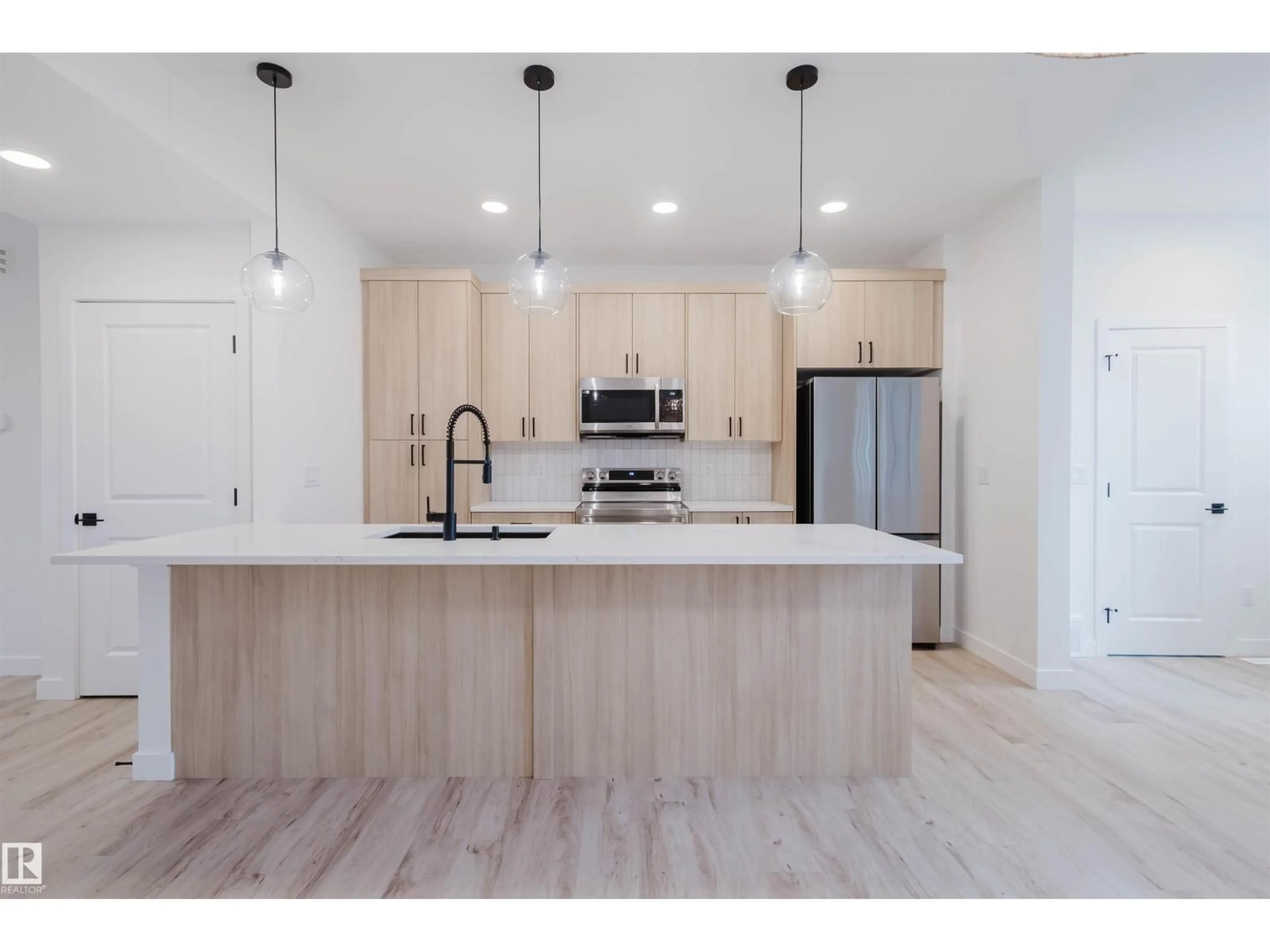 Unknown for 2108 CROSSBILL LN, Edmonton Alberta T6W4V8