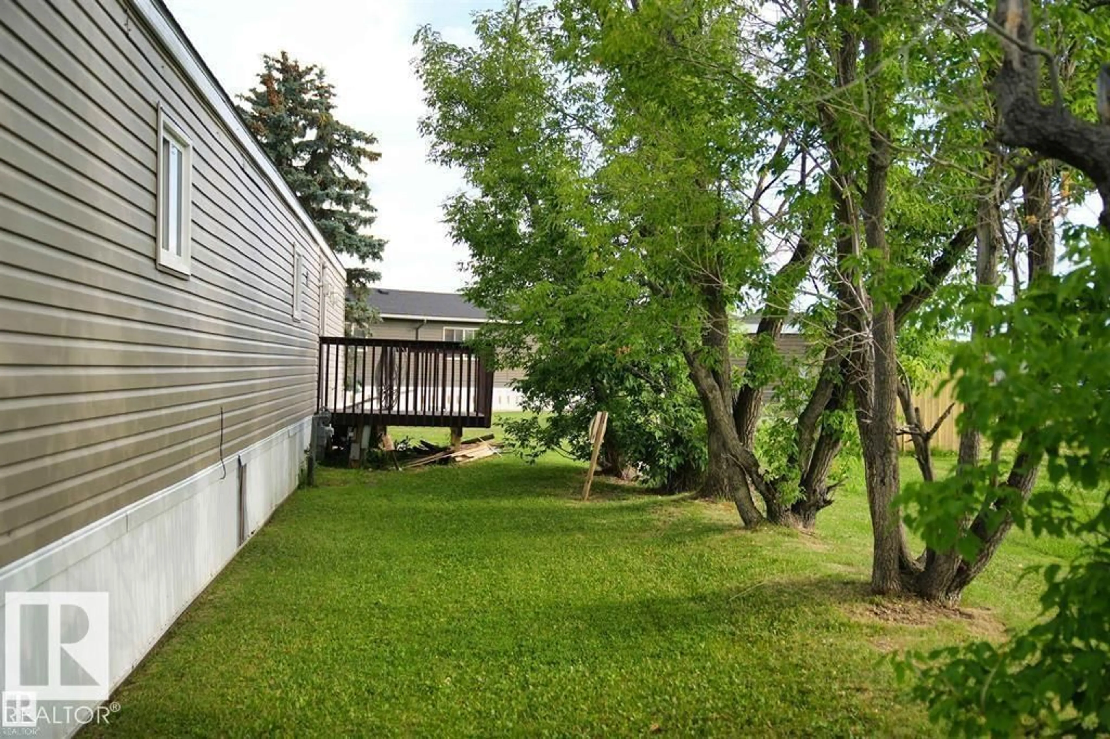 Patio, unknown for 110 - 4819 51 AV, Millet Alberta T0C1Z0