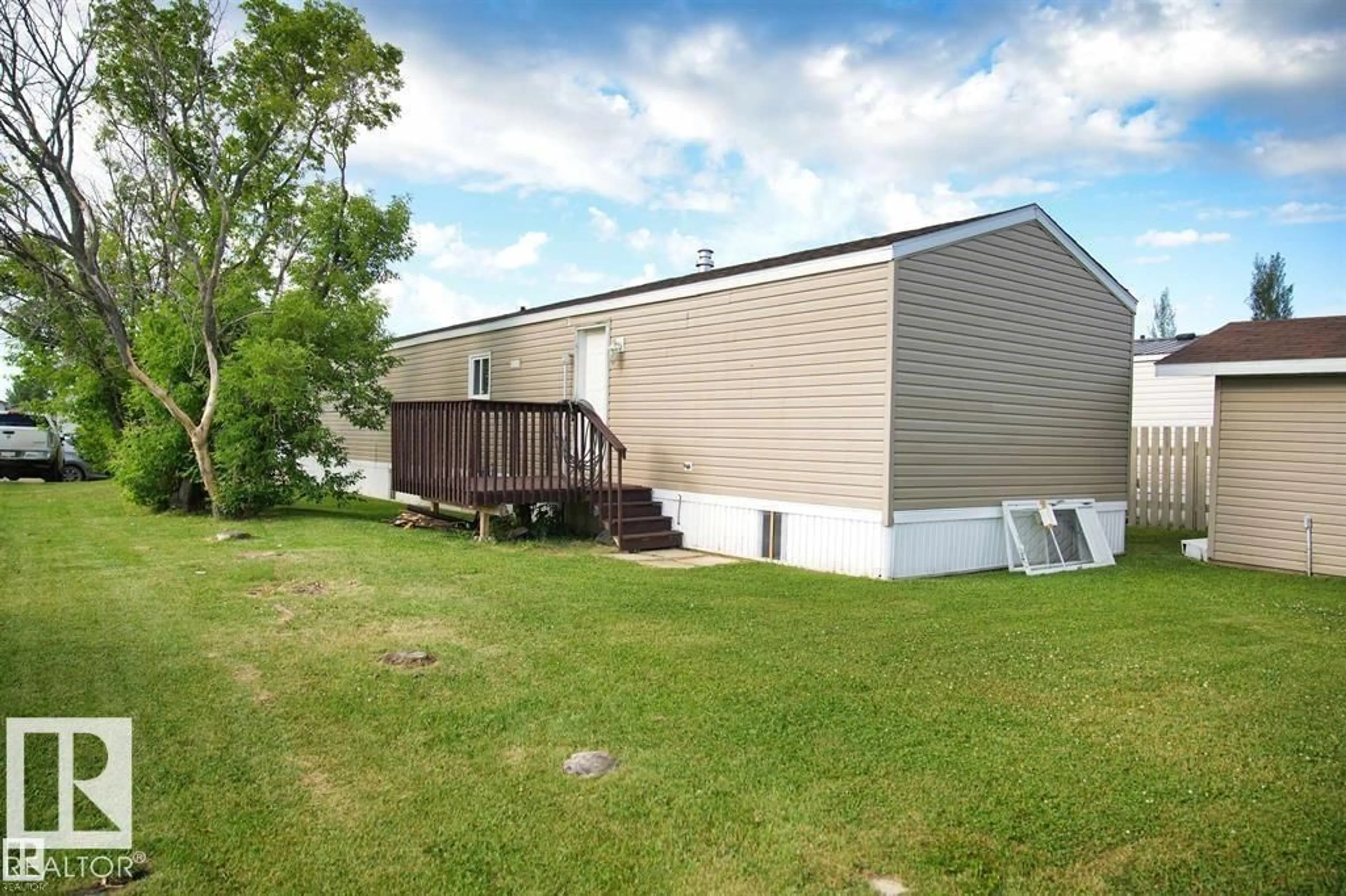 Unknown for 110 - 4819 51 AV, Millet Alberta T0C1Z0