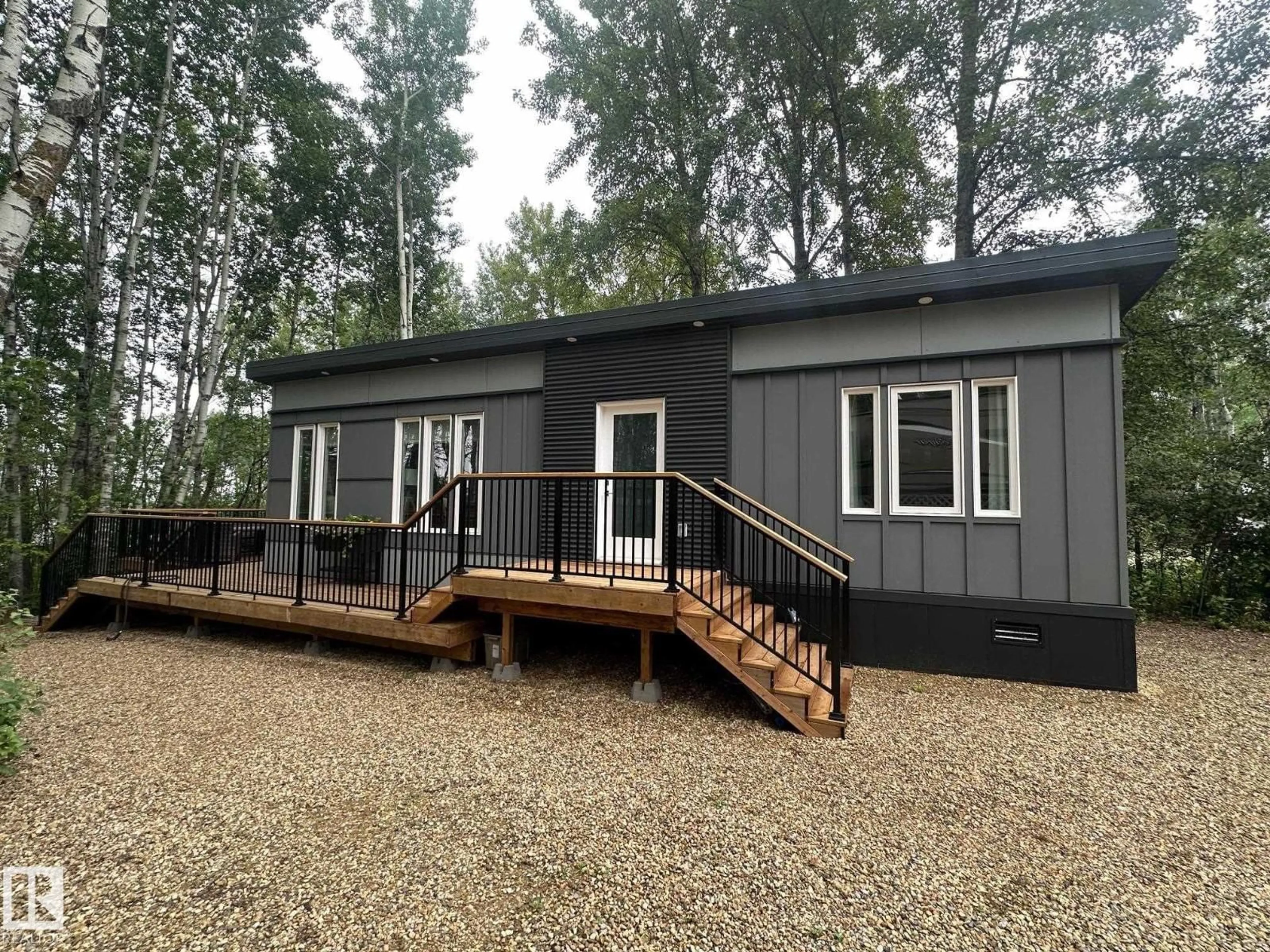 Home with vinyl exterior material, unknown for 66 53509 RGE RD 60, Rural Parkland County Alberta T0E0N0