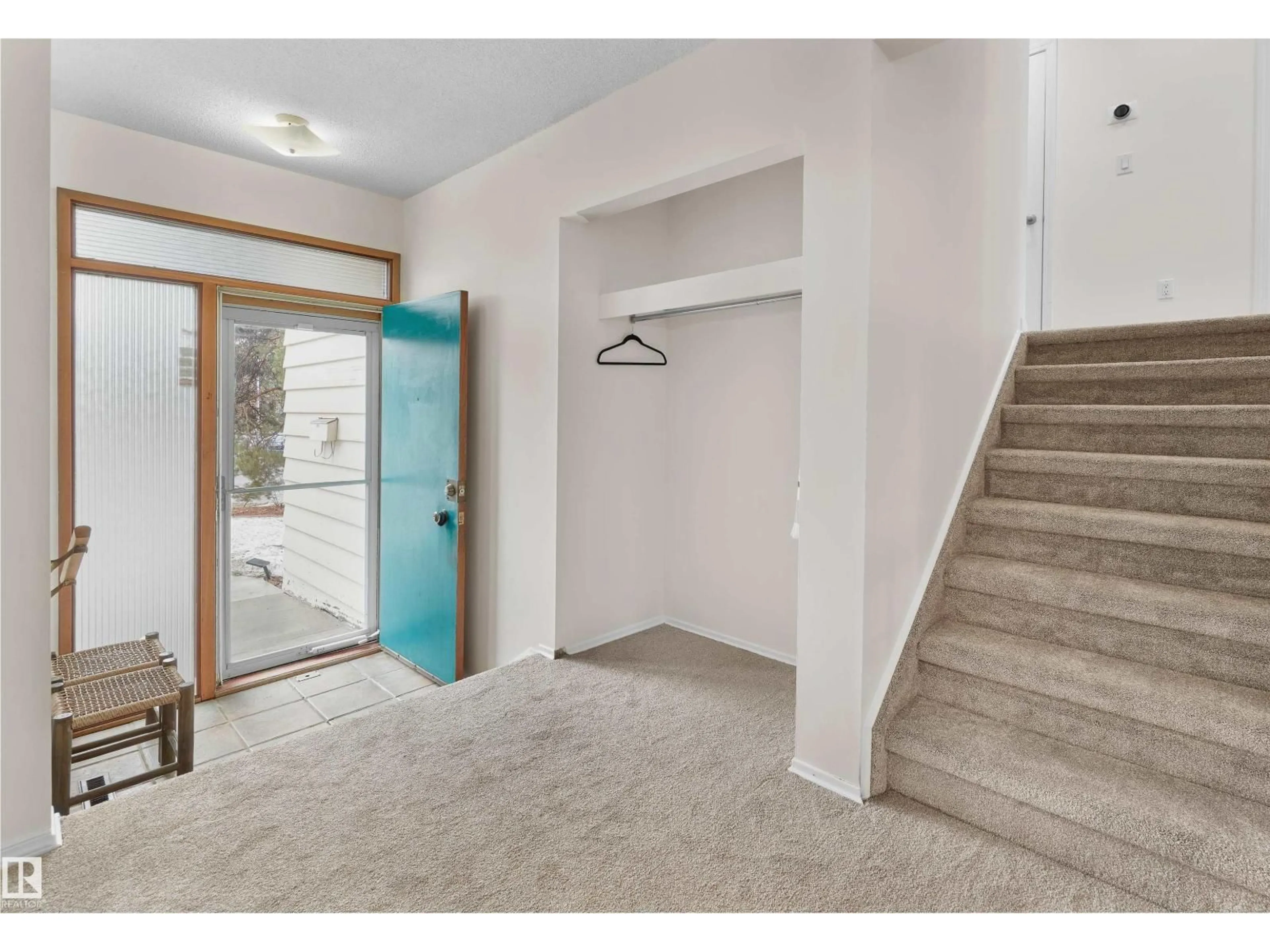 Indoor entryway for NW - 6628 124 ST, Edmonton Alberta T6H3V3