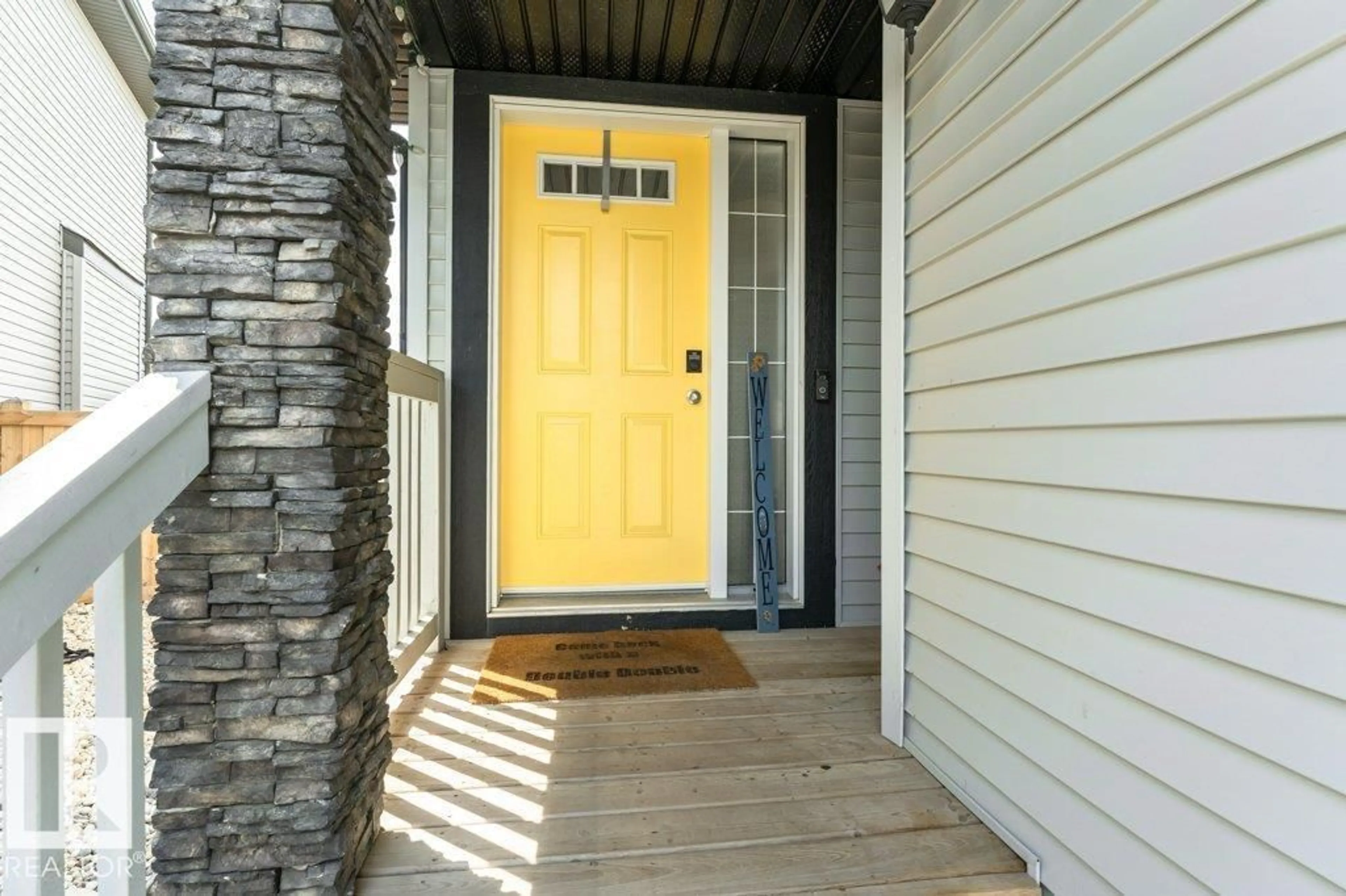 Indoor entryway for SW - 8727 CARSON WY, Edmonton Alberta T6W3K8