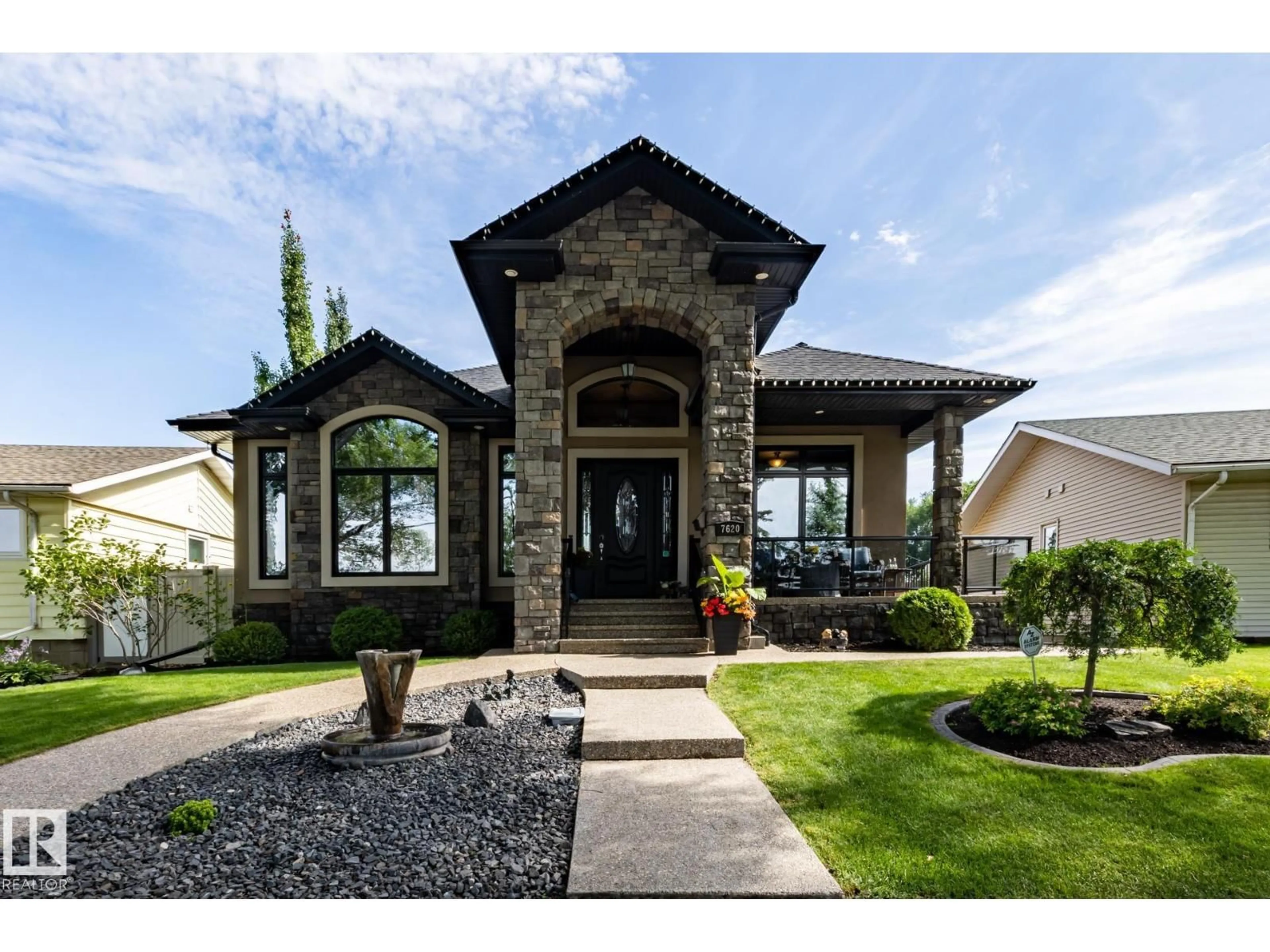 Unknown for 7620 98A AV, Edmonton Alberta T6A0C5