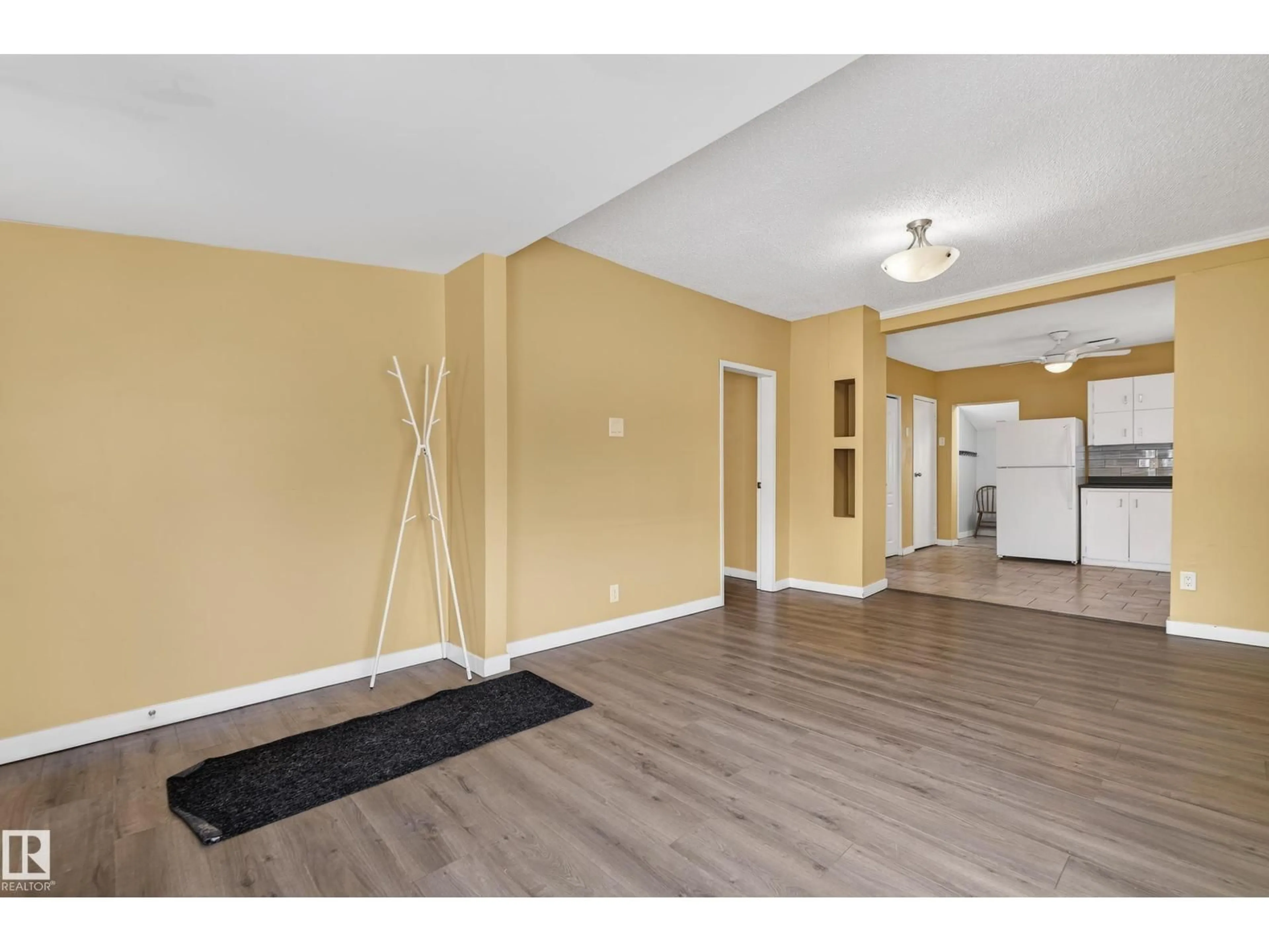 A pic of a room for NW - 12822 72 ST, Edmonton Alberta T5C0P5