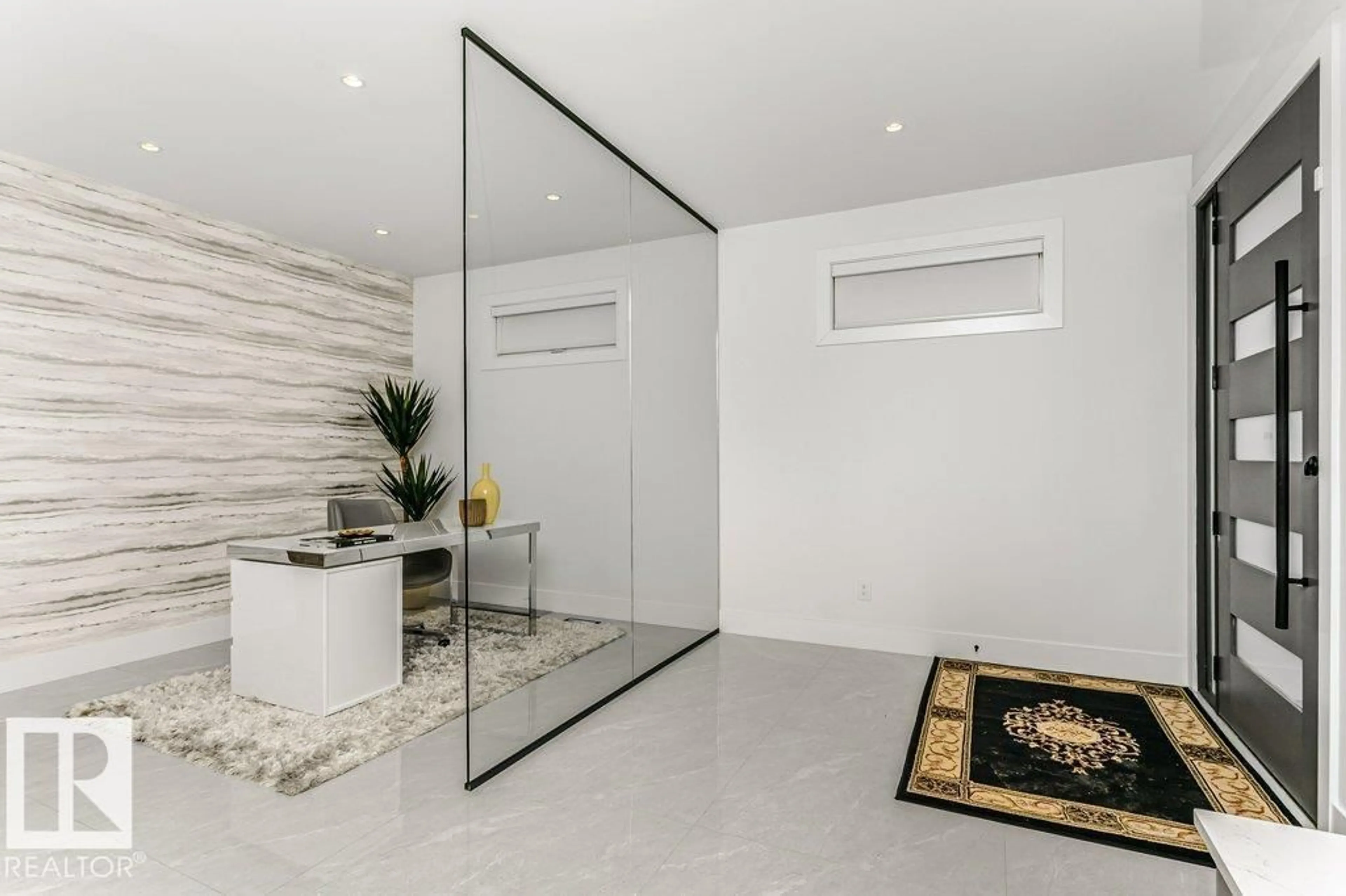 Indoor entryway for 2942 KOSTASH DR, Edmonton Alberta T6W3J8