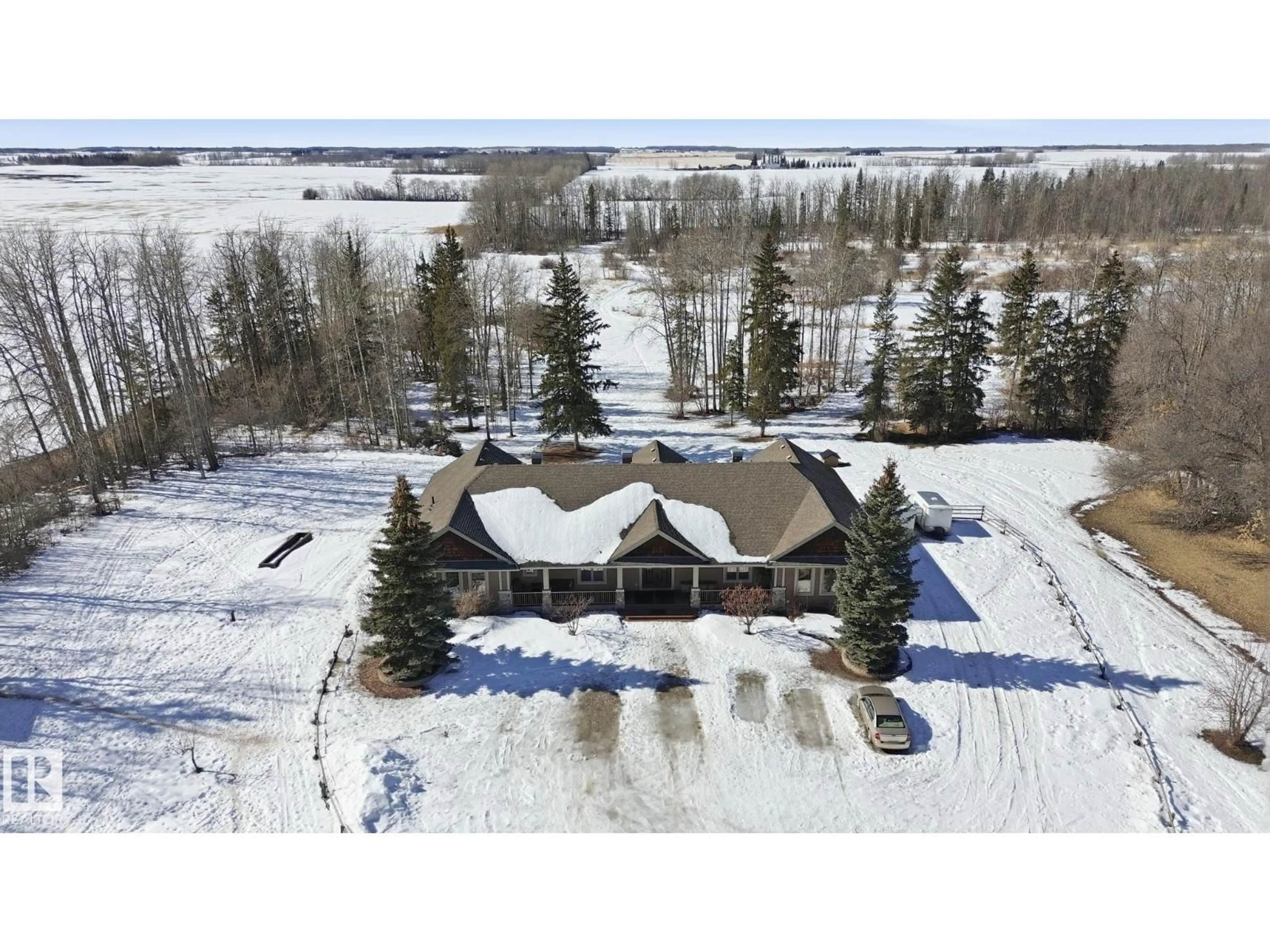 A pic from outside/outdoor area/front of a property/back of a property/a pic from drone, unknown for 51320 RGE ROAD 10, Rural Parkland County Alberta T7Y2A3