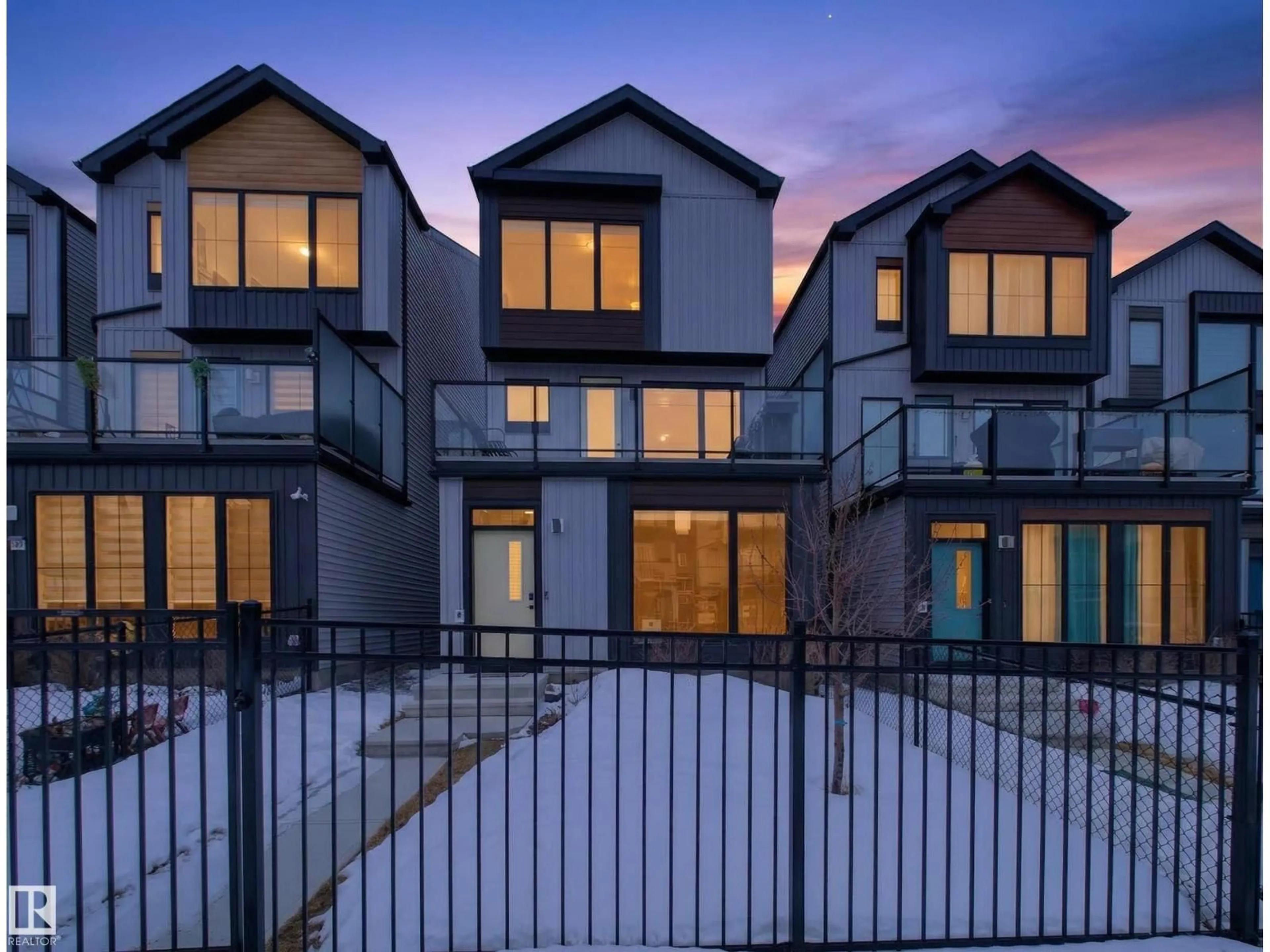 Unknown for SW - 451 39 ST, Edmonton Alberta T6X2X9