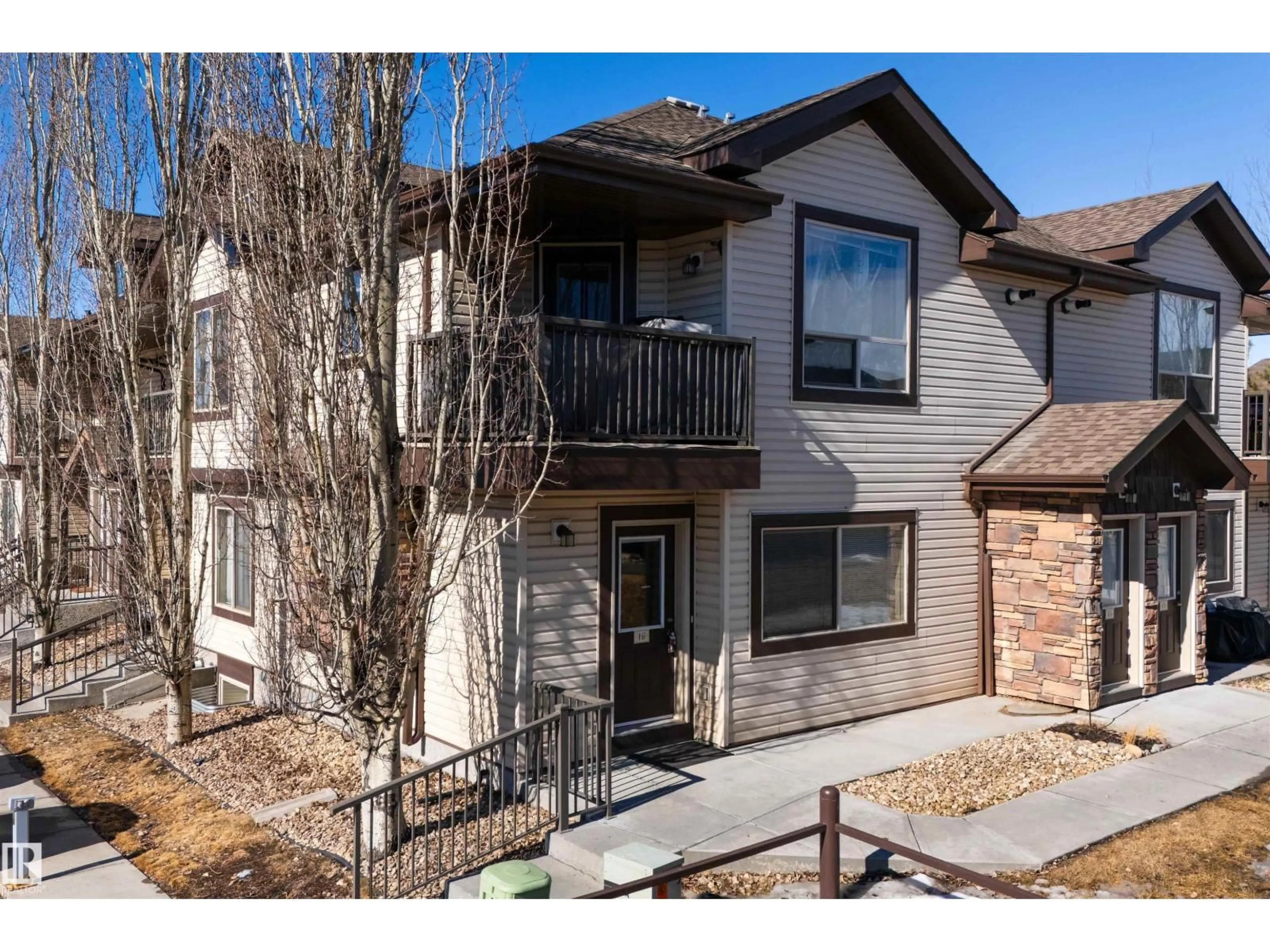 Unknown for 16 604 62 ST SW, Edmonton Alberta T6X0K4