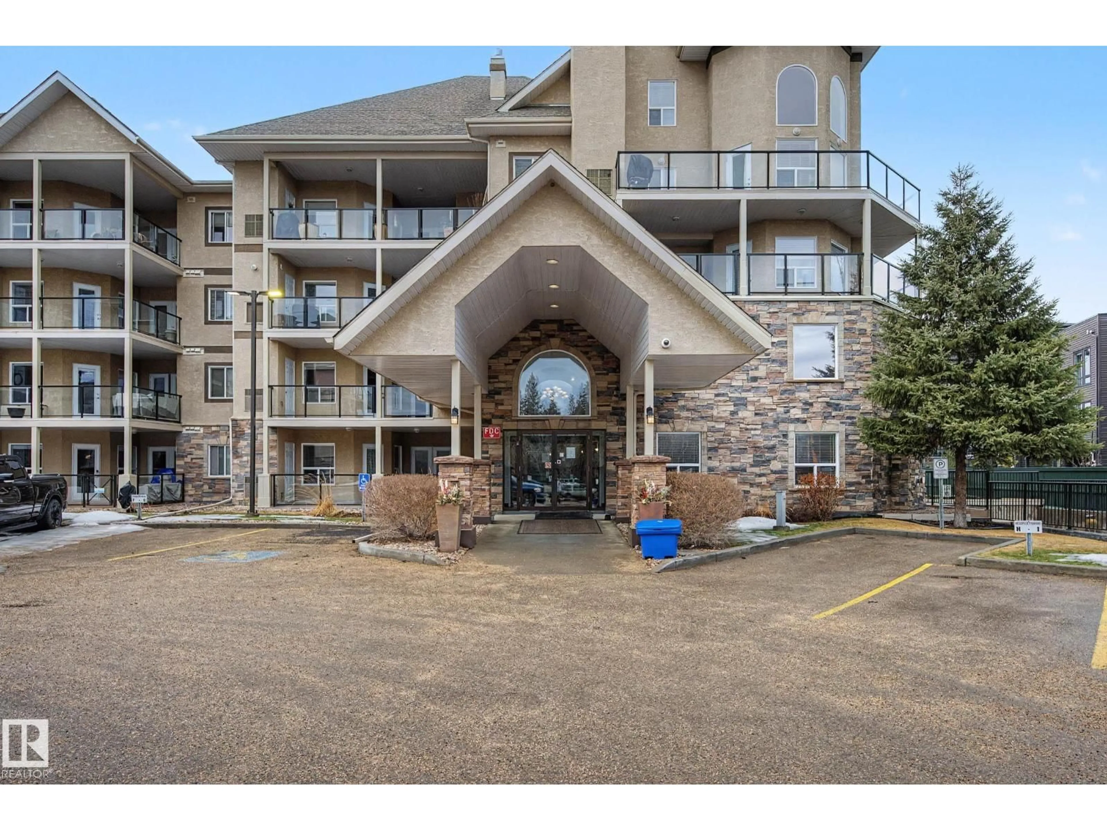 Indoor foyer for #422 - 1320 RUTHERFORD RD, Edmonton Alberta T6W0B6