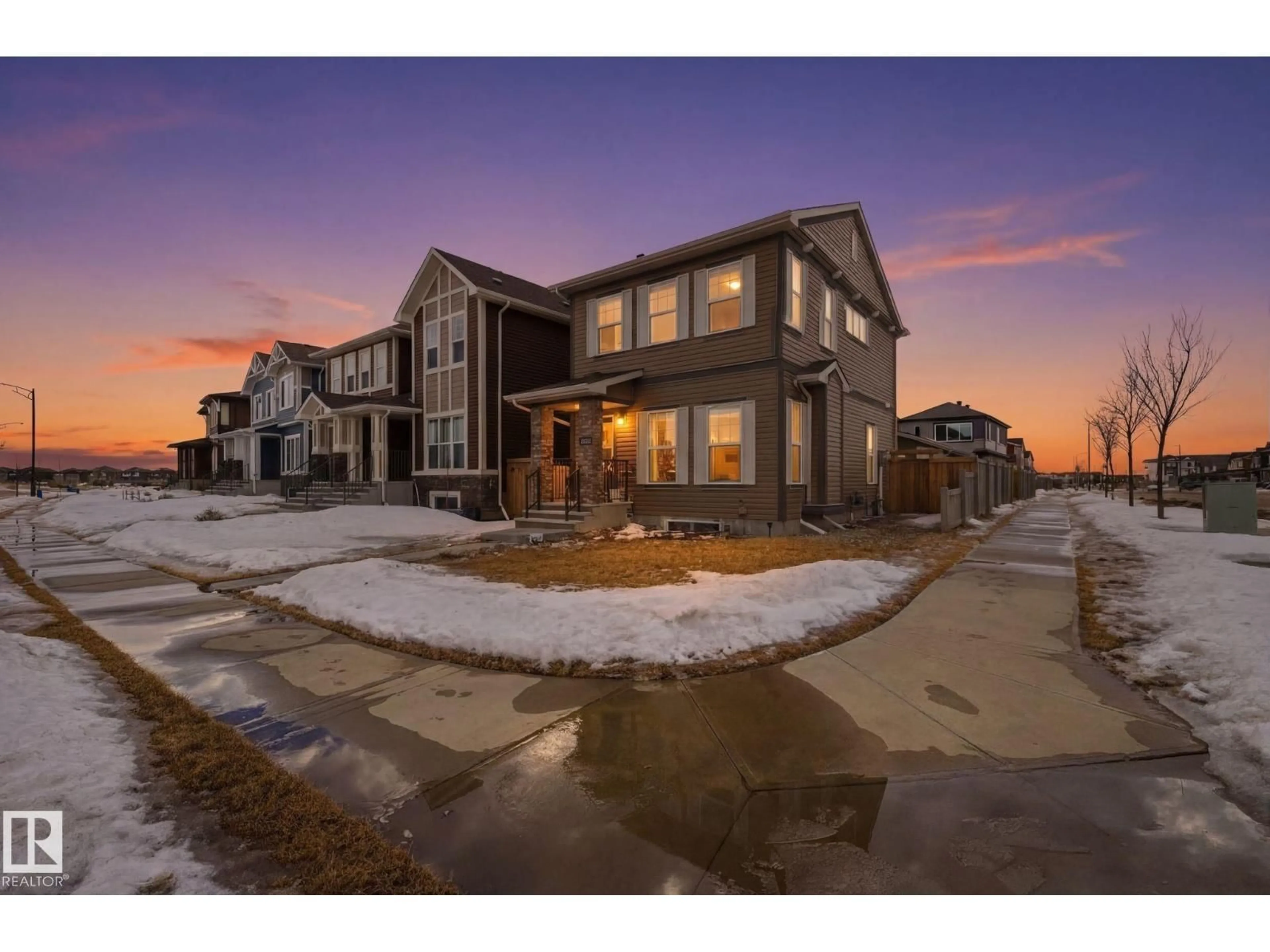 A pic from outside/outdoor area/front of a property/back of a property/a pic from drone, street for NW - 17498 76 ST, Edmonton Alberta T5Z0R2