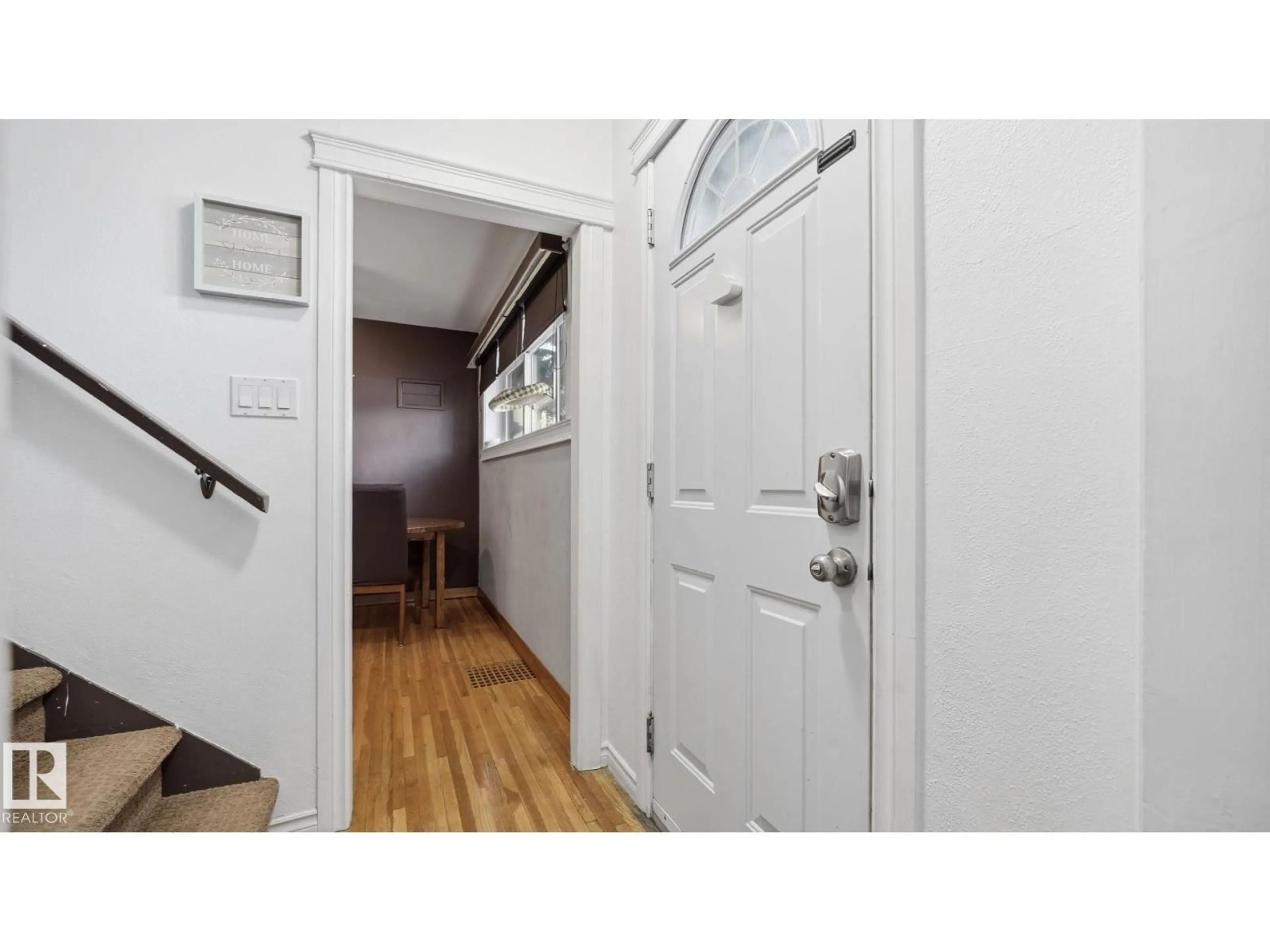 Indoor entryway for NW - 10922 117 ST, Edmonton Alberta T5N3N6