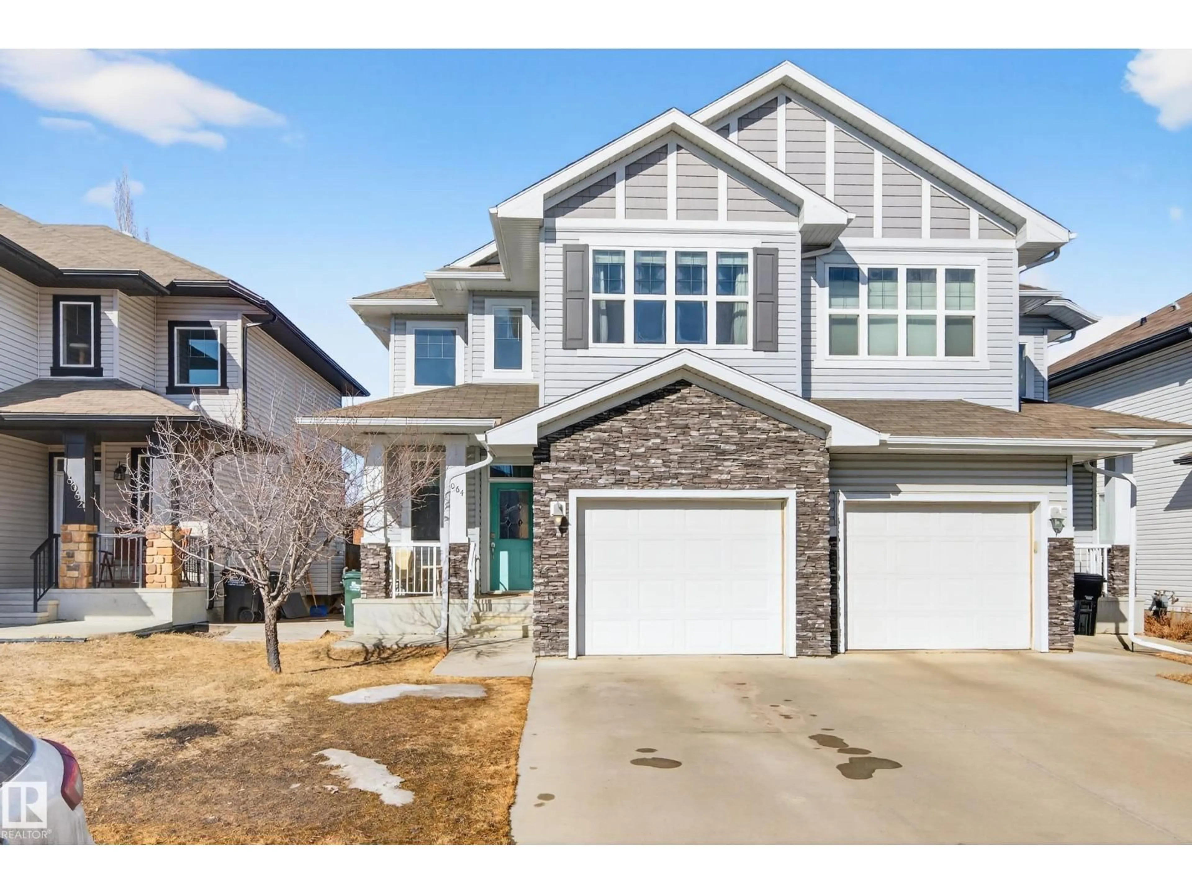 Home with vinyl exterior material, street for 6064 SUNBROOK LD, Sherwood Park Alberta T8H0J6